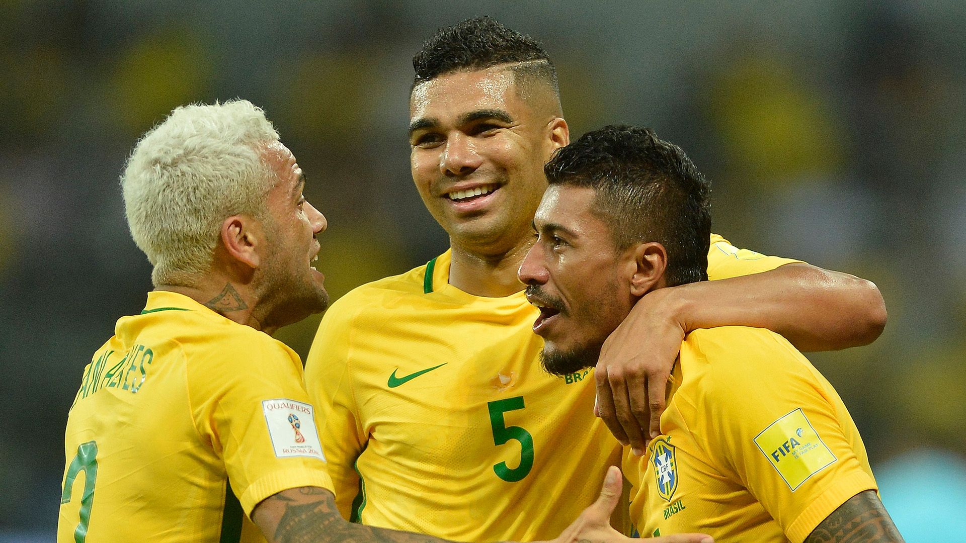 Casemiro Dani Alves Paulinho Brasil Chile WC Qualifiers 2018 10102017