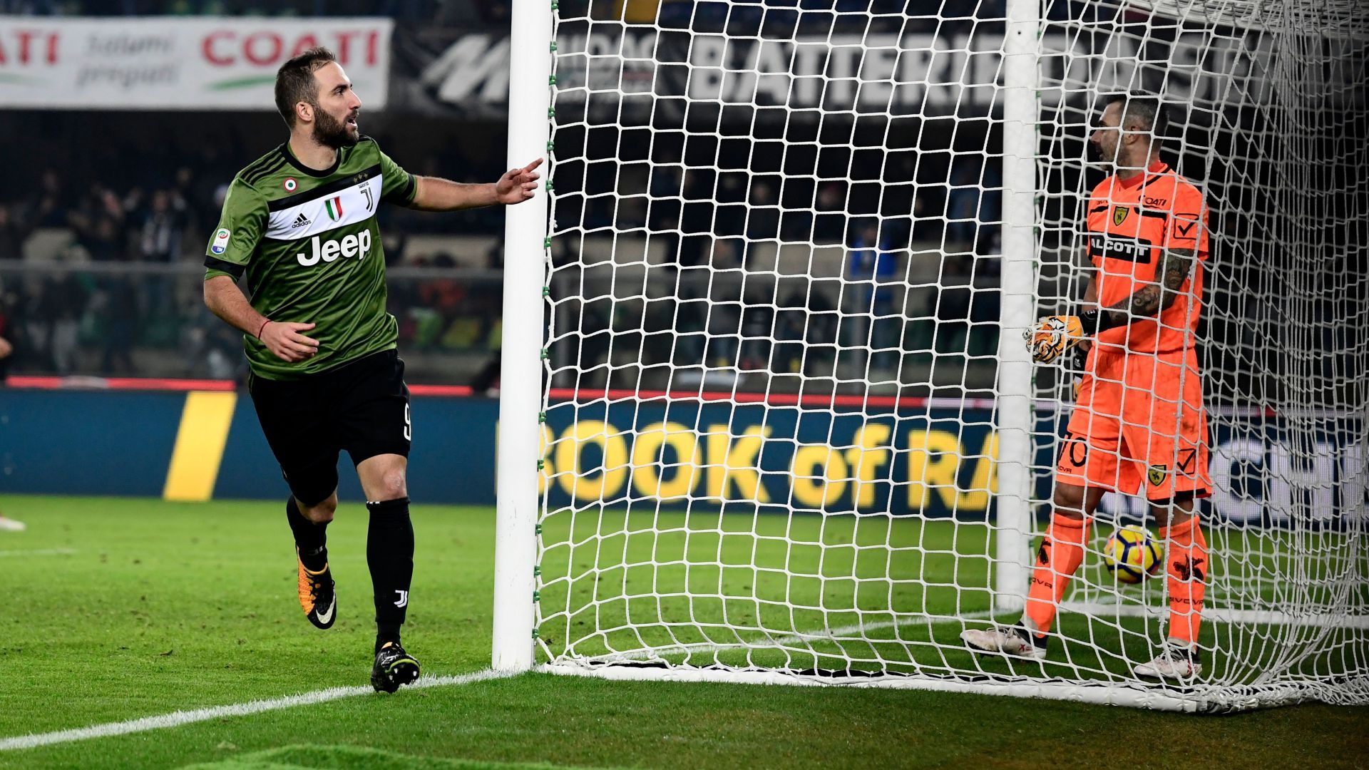 Gonzalo Higuain Chievo Juventus