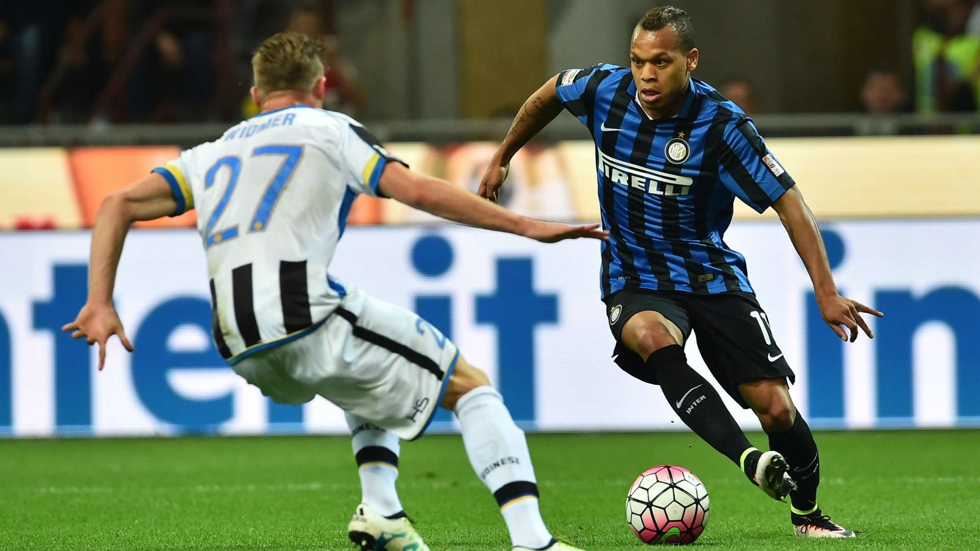 Jonathan Biabiany Silvain Widmer Inter Udinese Serie A 23042016