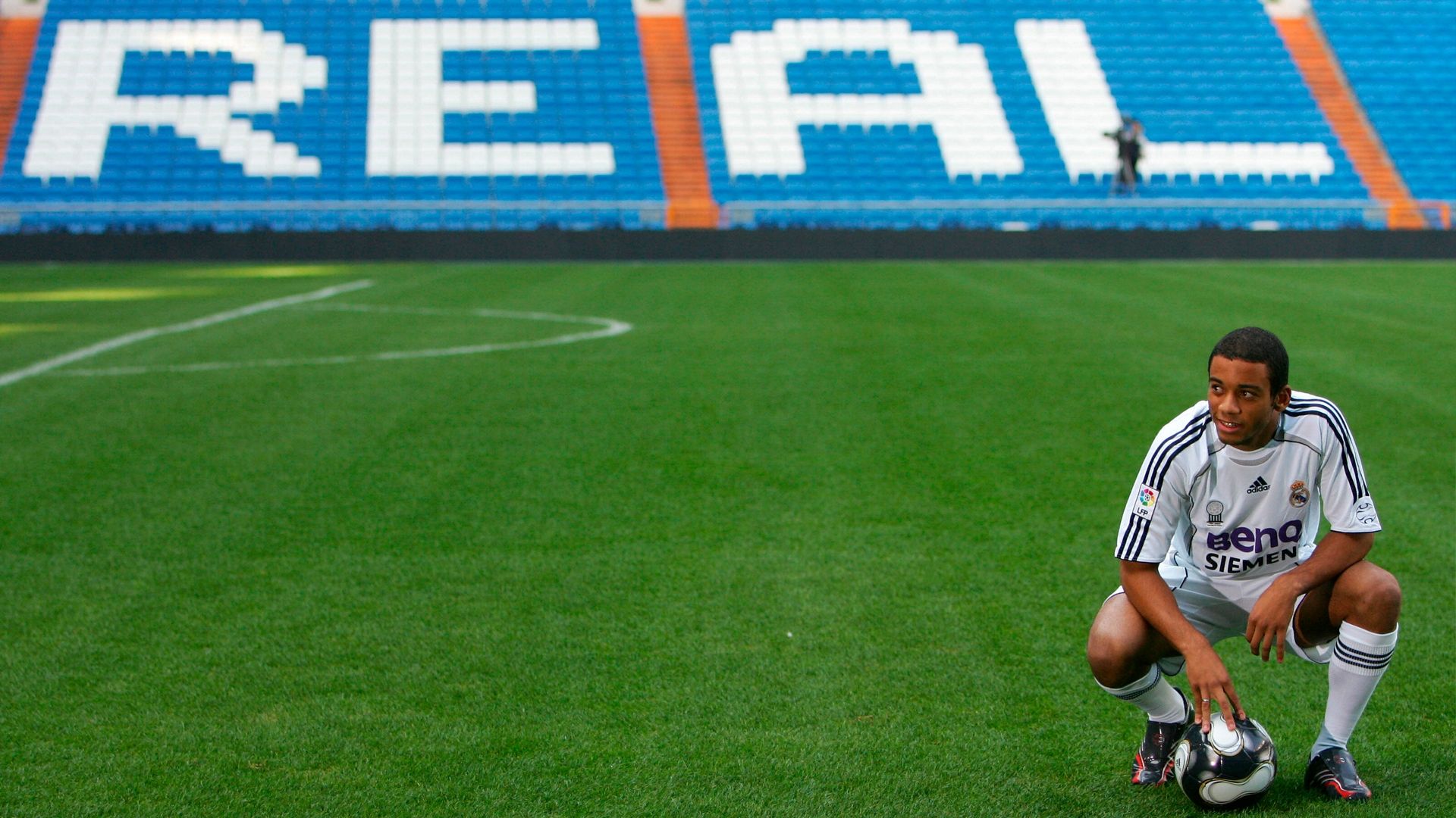 Marcelo Real Madrid apresentação 15 11 06