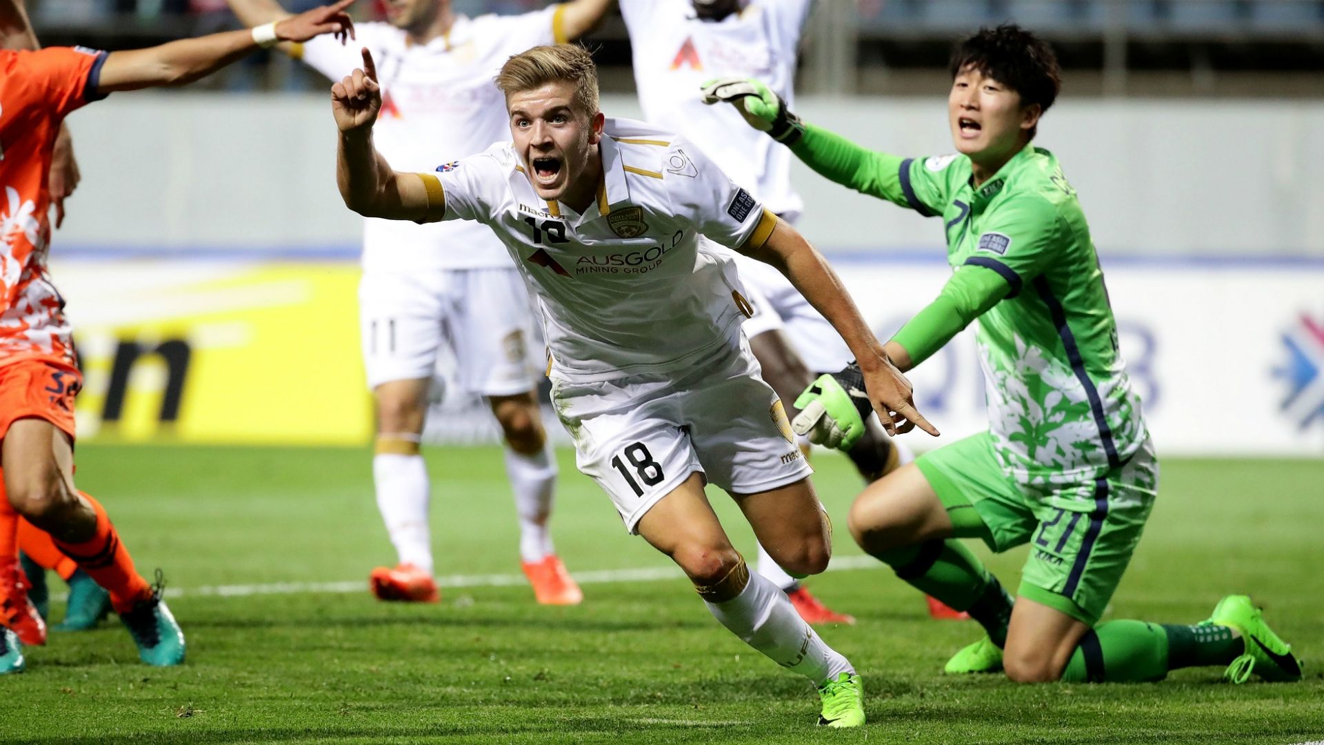 Riley McGree Jeju United v Adelaide United AFC Champions League 11042017
