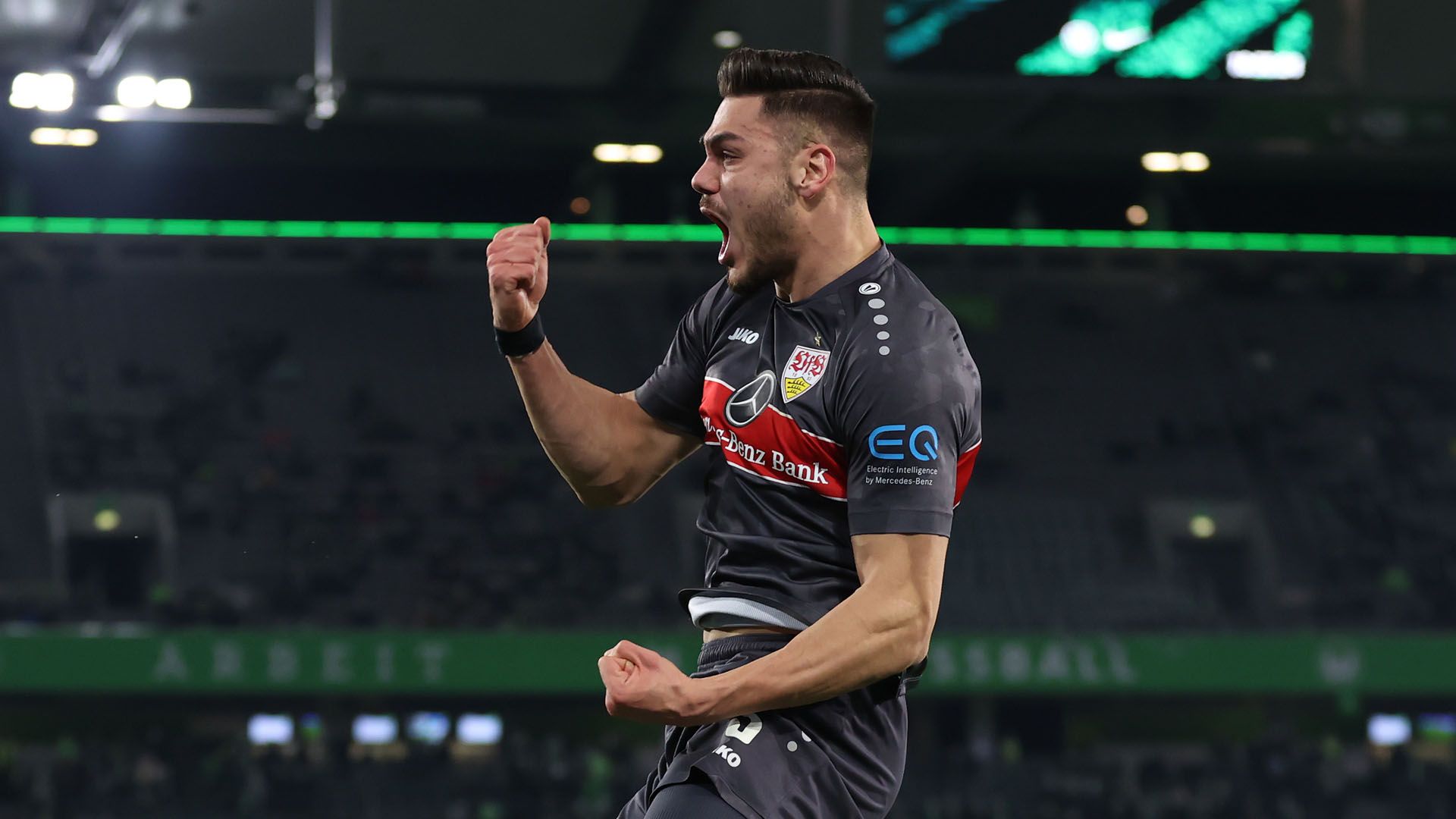 Der VfB Stuttgart fordert den FC Bayern München heraus.