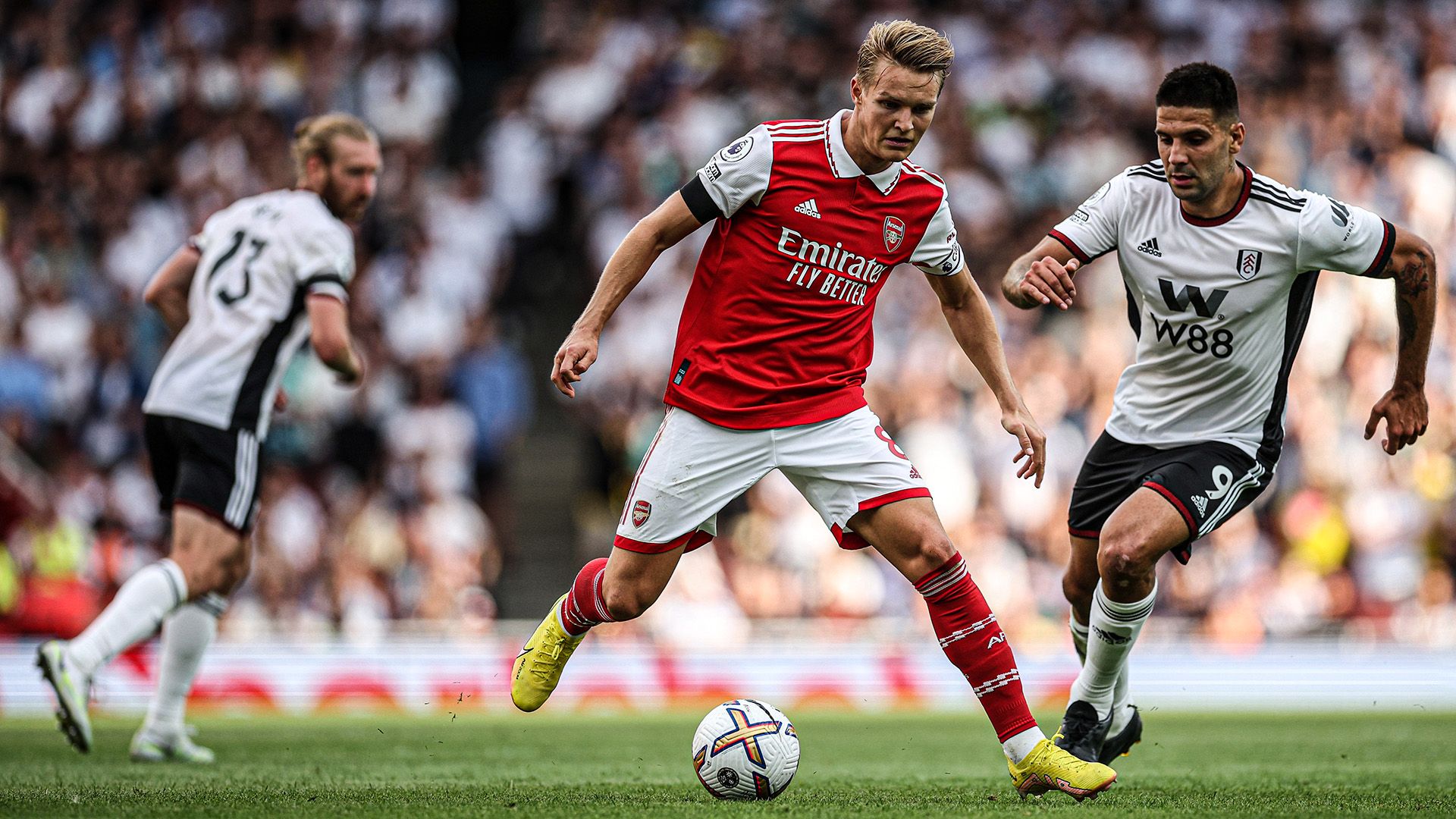 Martin Odegaard Arsenal Fulham 2022-23