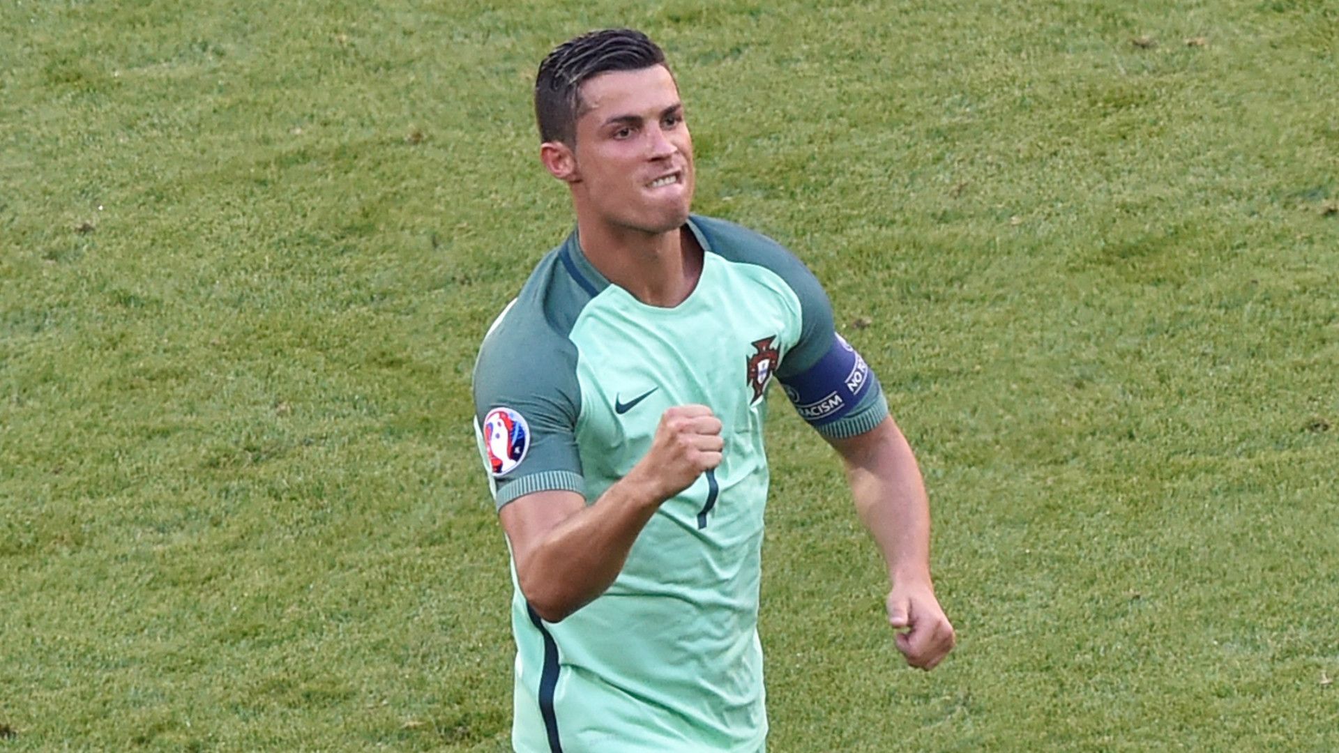 Hungary Portugal HD 220616