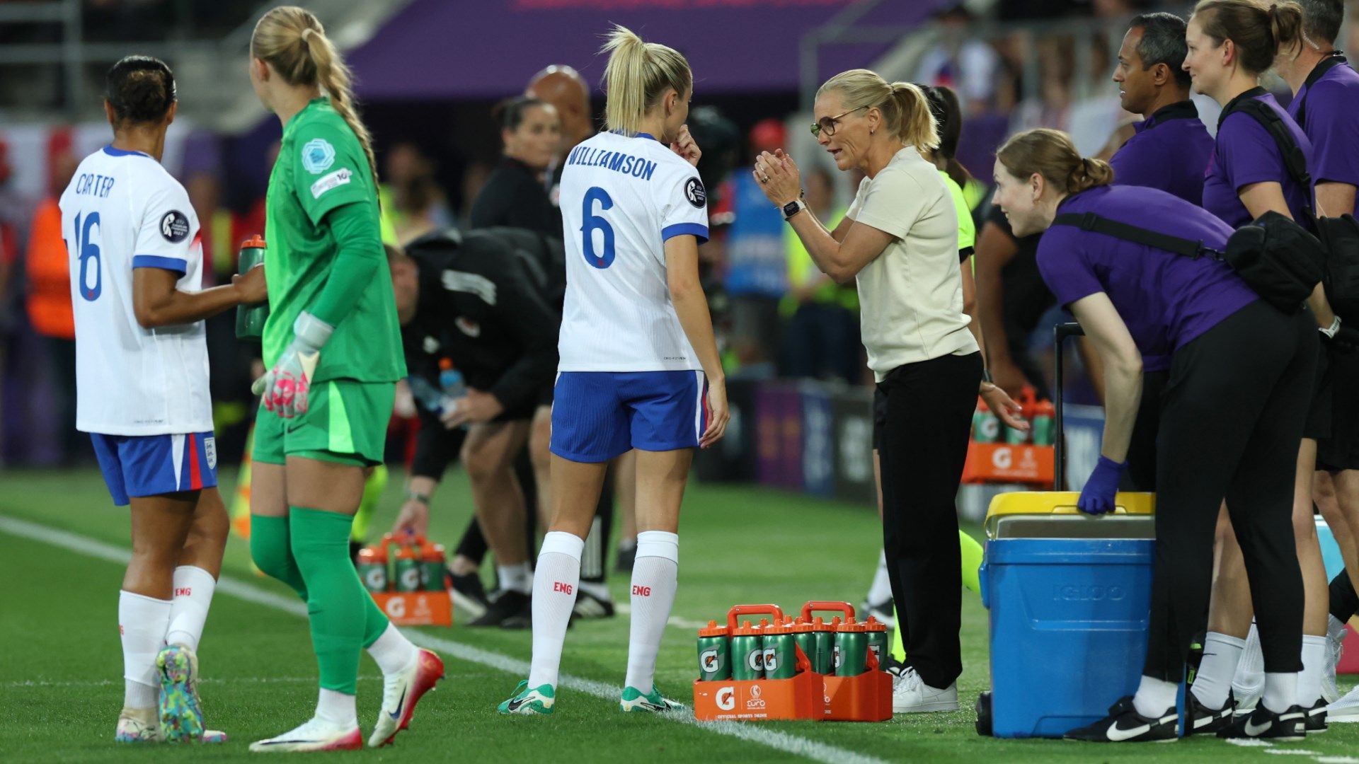 Sarina Wiegman Leah Williamson England Women 2025