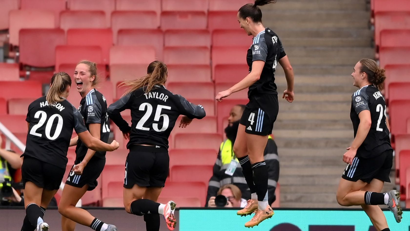 Lucy Parker Aston Villa women goal vs Arsenal WSL