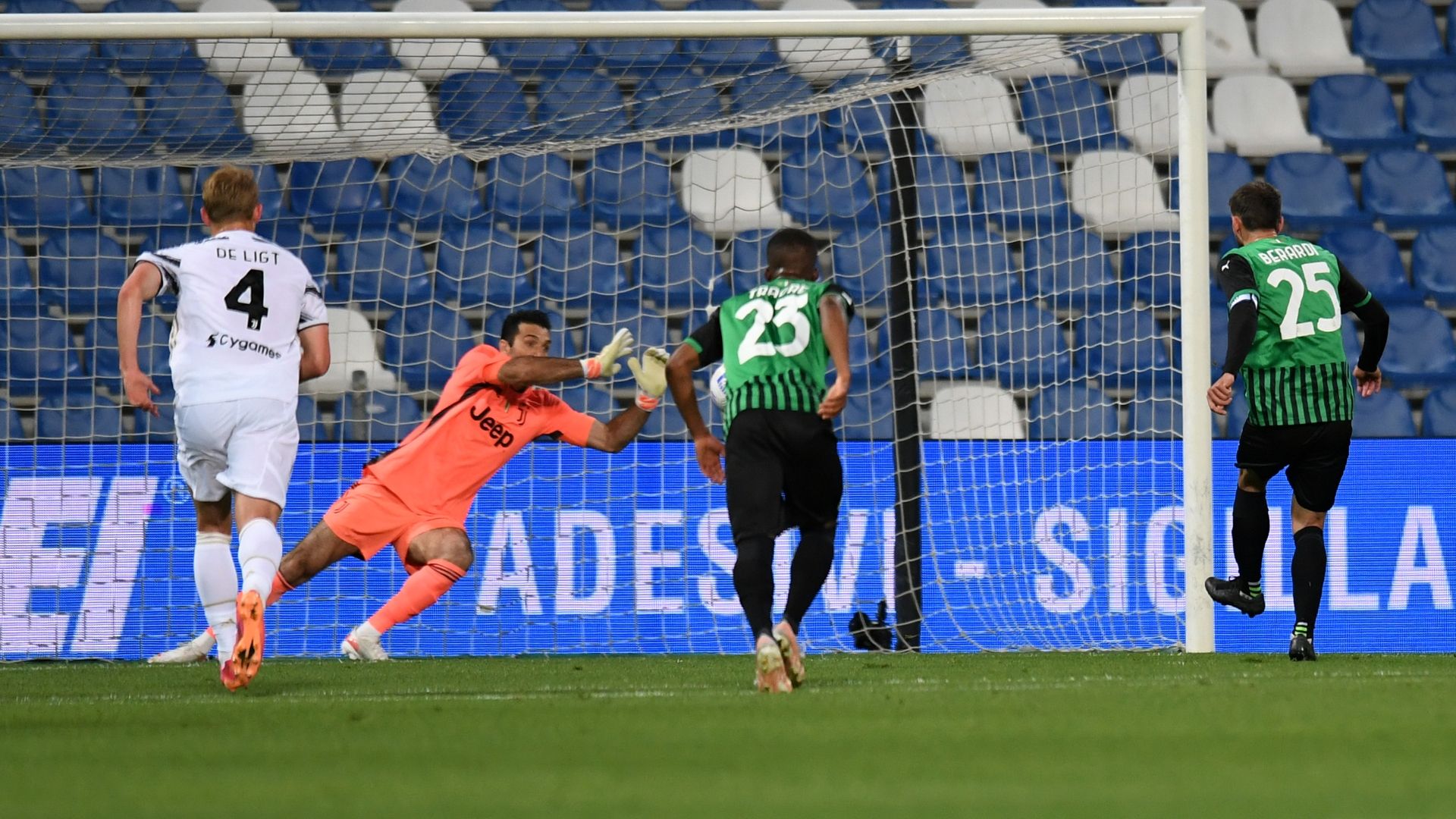 Buffon Sassuolo Juventus Serie A