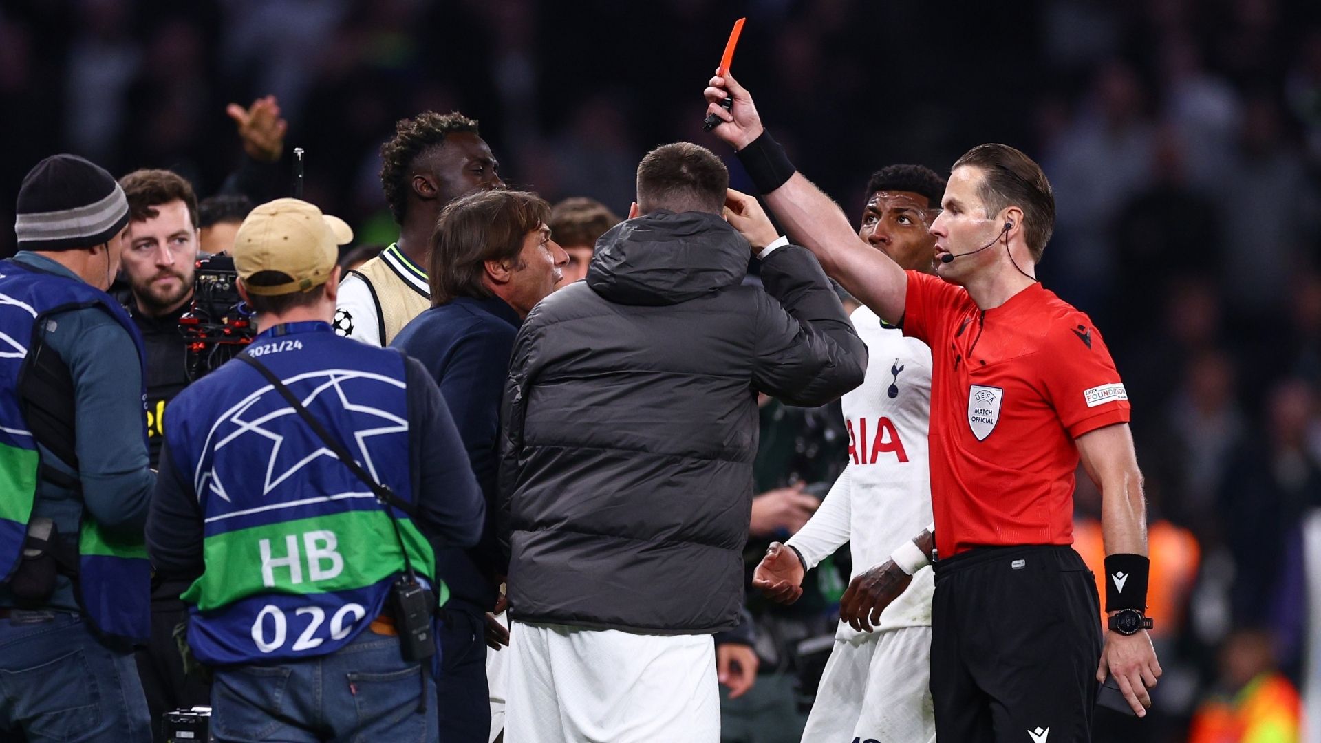 Antonio Conte red card Tottenham Sporting