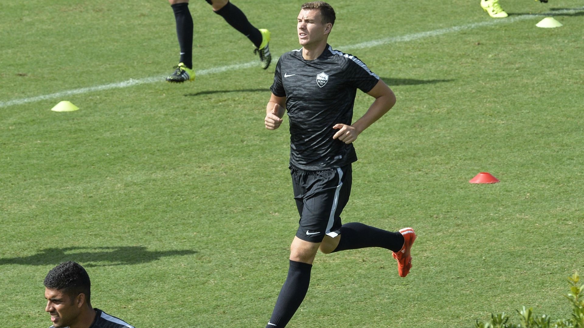 Edin Dzeko Roma