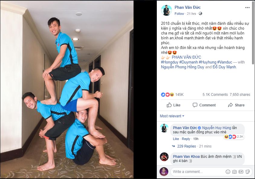 Văn Đức mừng năm mới