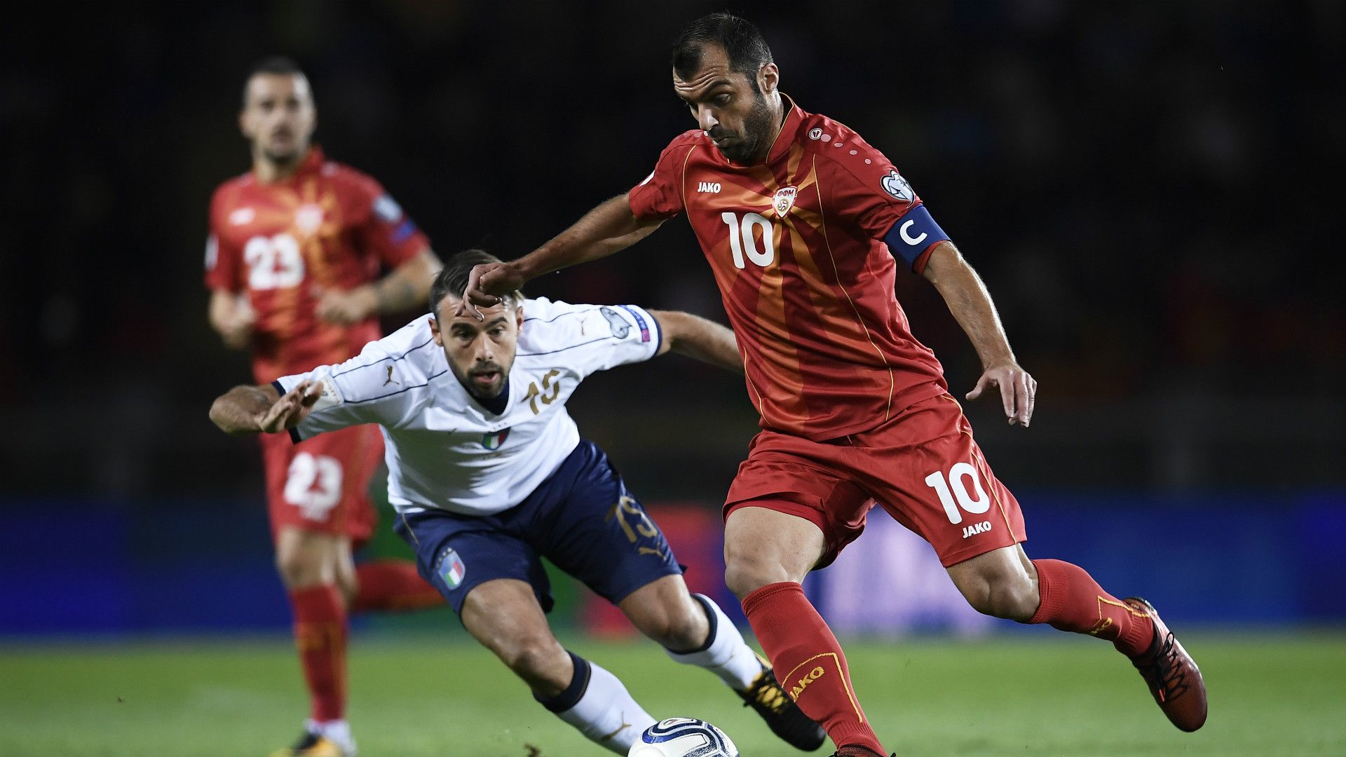 Barzagli Pandev Italy Macedonia