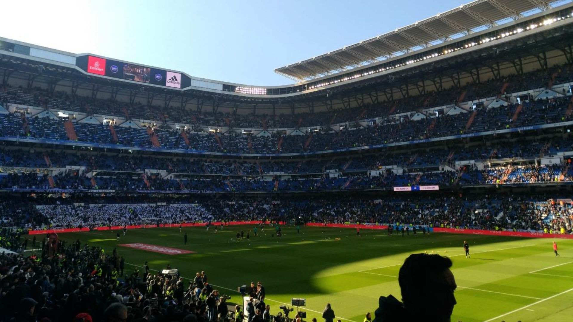 Tribun Santiago Bernabeu El Classico Real Madrid Barcelona