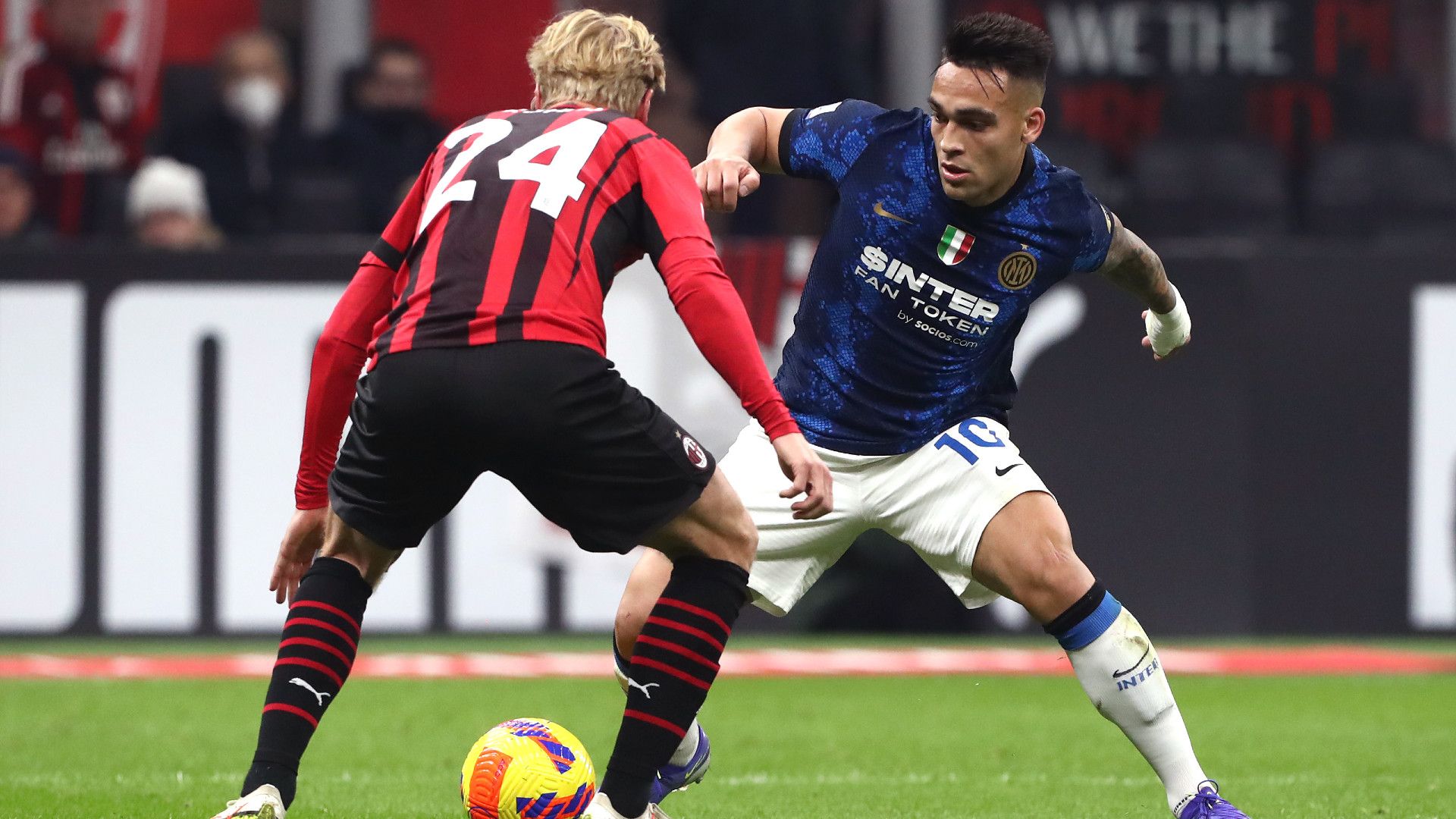 Simon Kjaer Lautaro Martinez Milan Inter Serie A 07112021