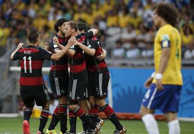 Muller goal celebration Brazil Germany 2014 World Cup Quarter-final 07082014