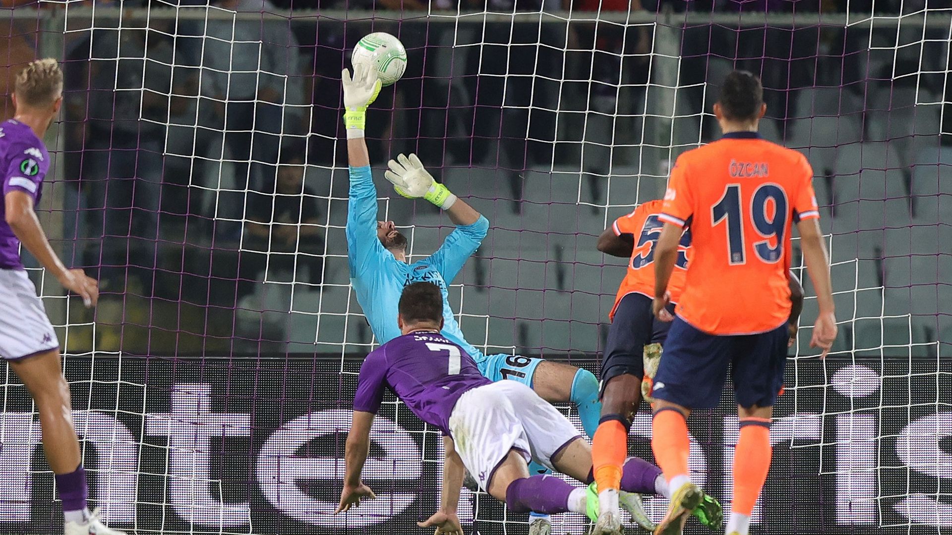 Luka Jovic, Fiorentina-Başakşehir