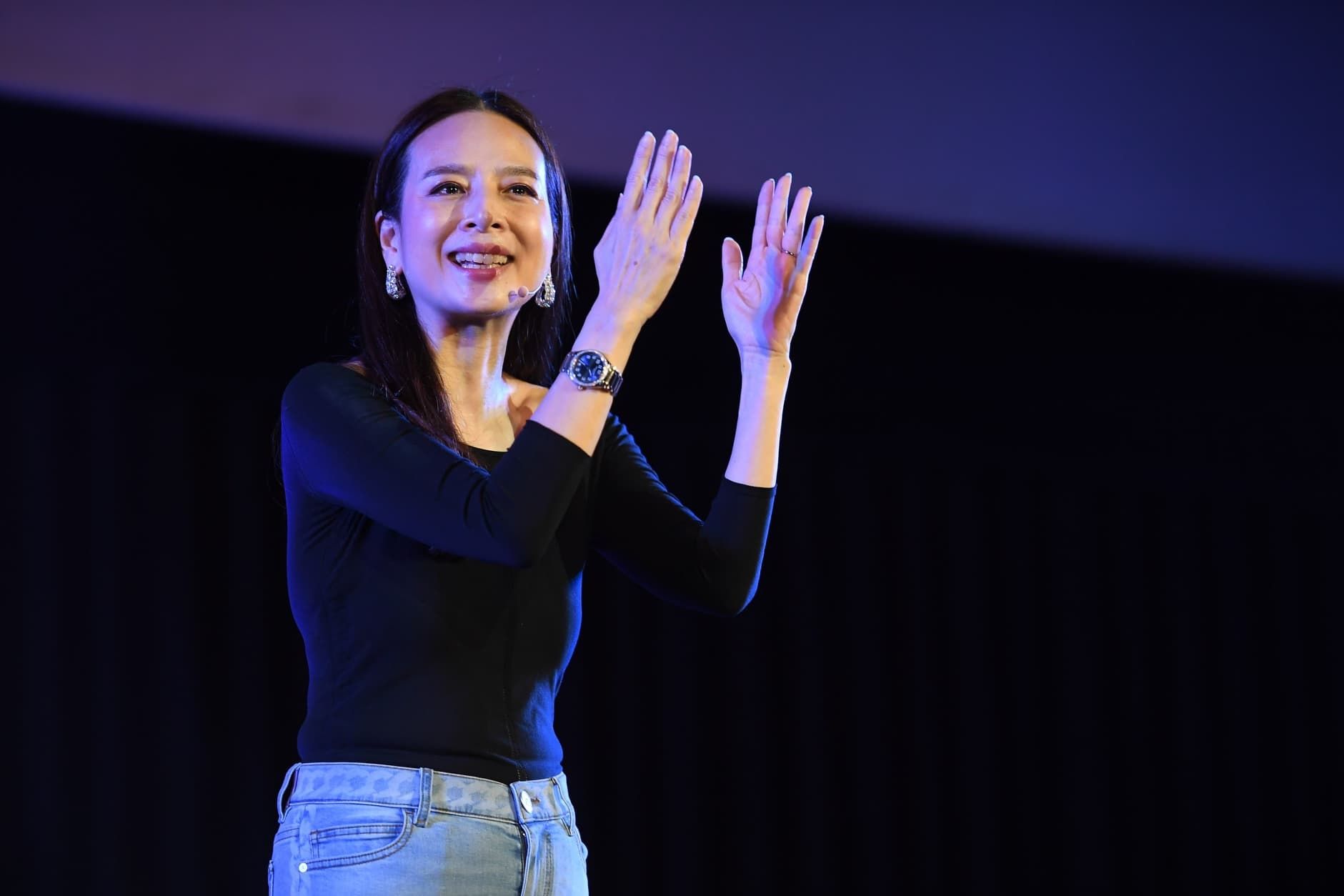 นวลพรรณ ล่ำซำ