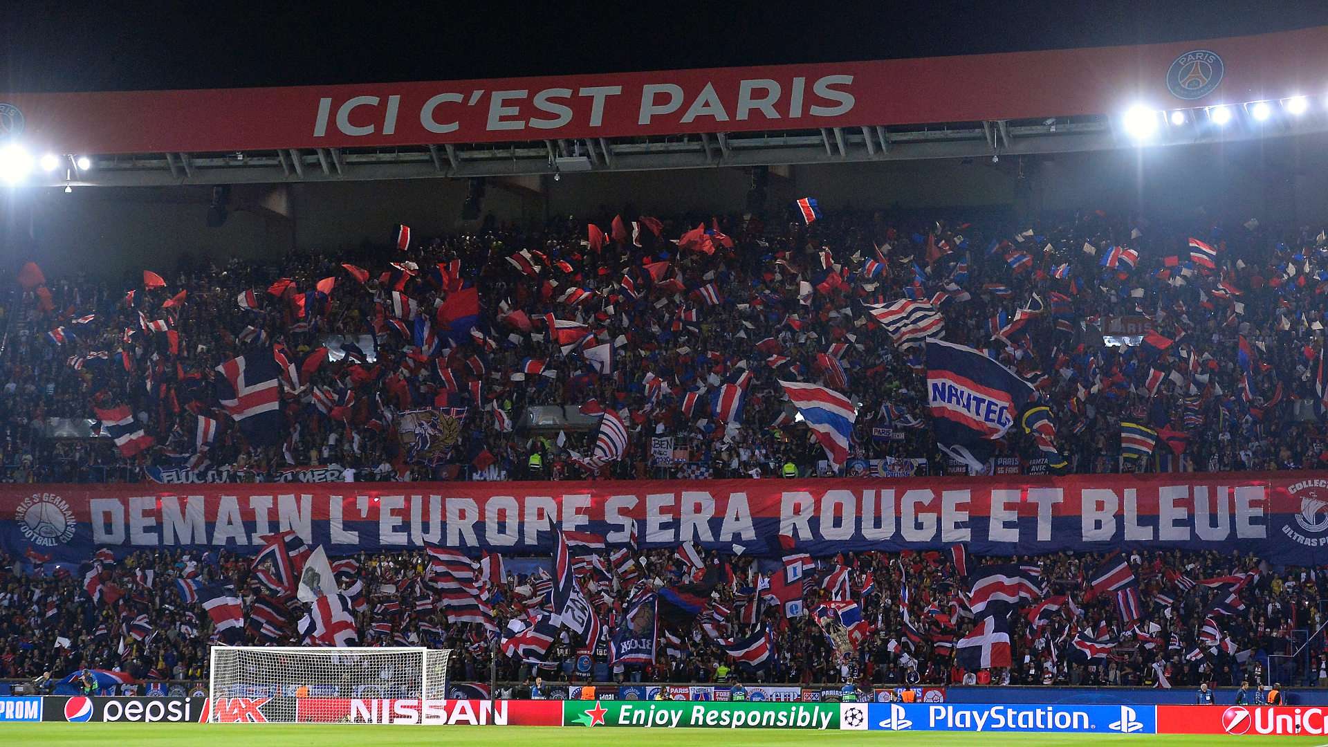 PSG fans Parc des Princes 2018
