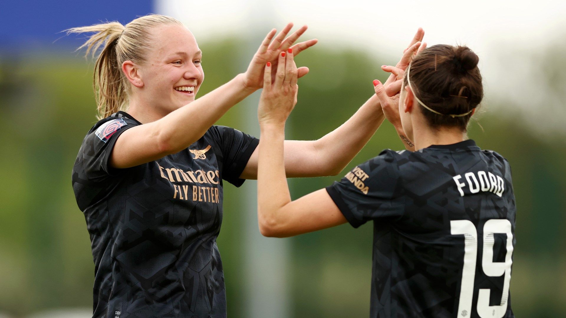 Frida Maanum Caitlin Foord Arsenal Women 2022-23