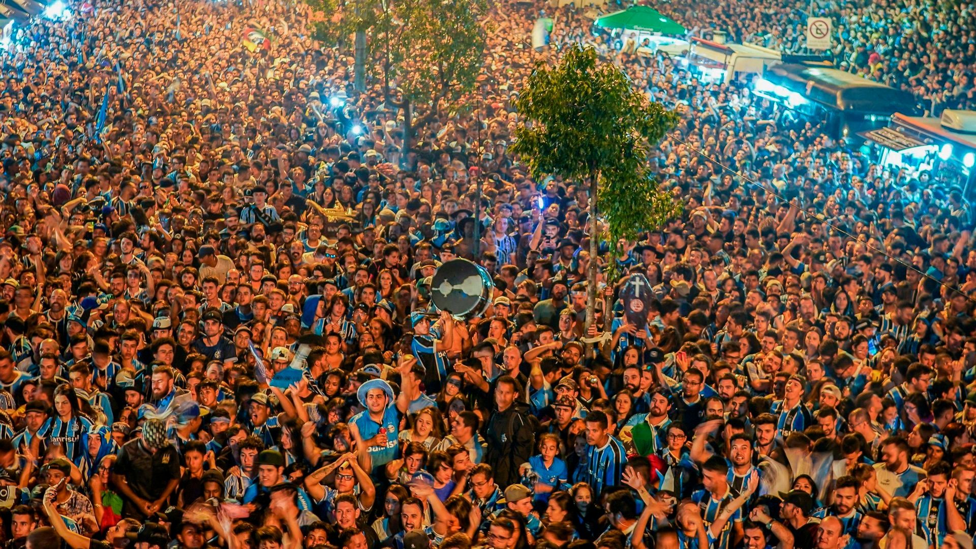 Gremio torcida Porto Alegre Final Copa Libertadores 29112017
