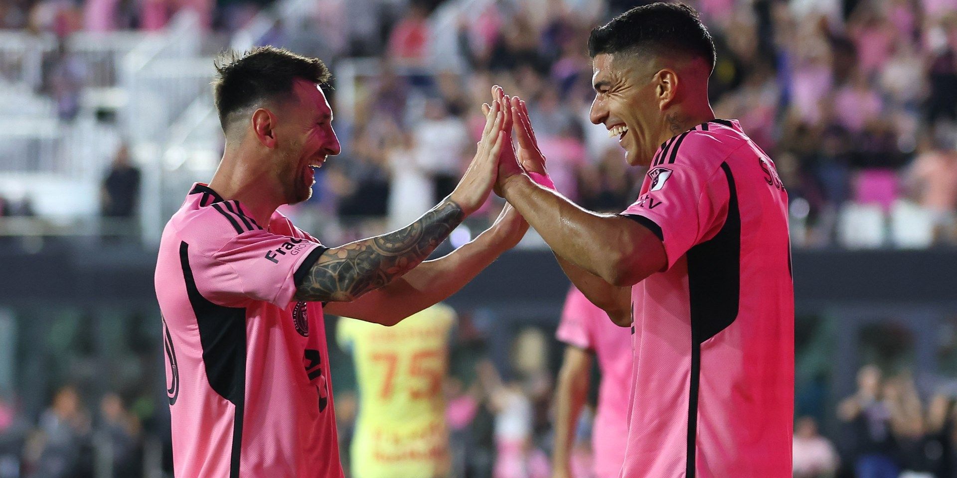 Lionel Messi Luis Suarez HIC