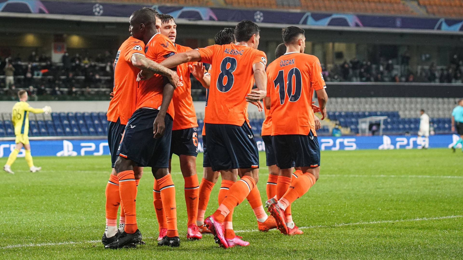 basaksehir gol sevinci 04112020