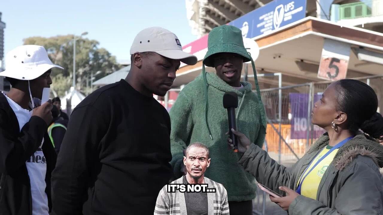 Orlando Pirates fan wants Rhulani as coach video