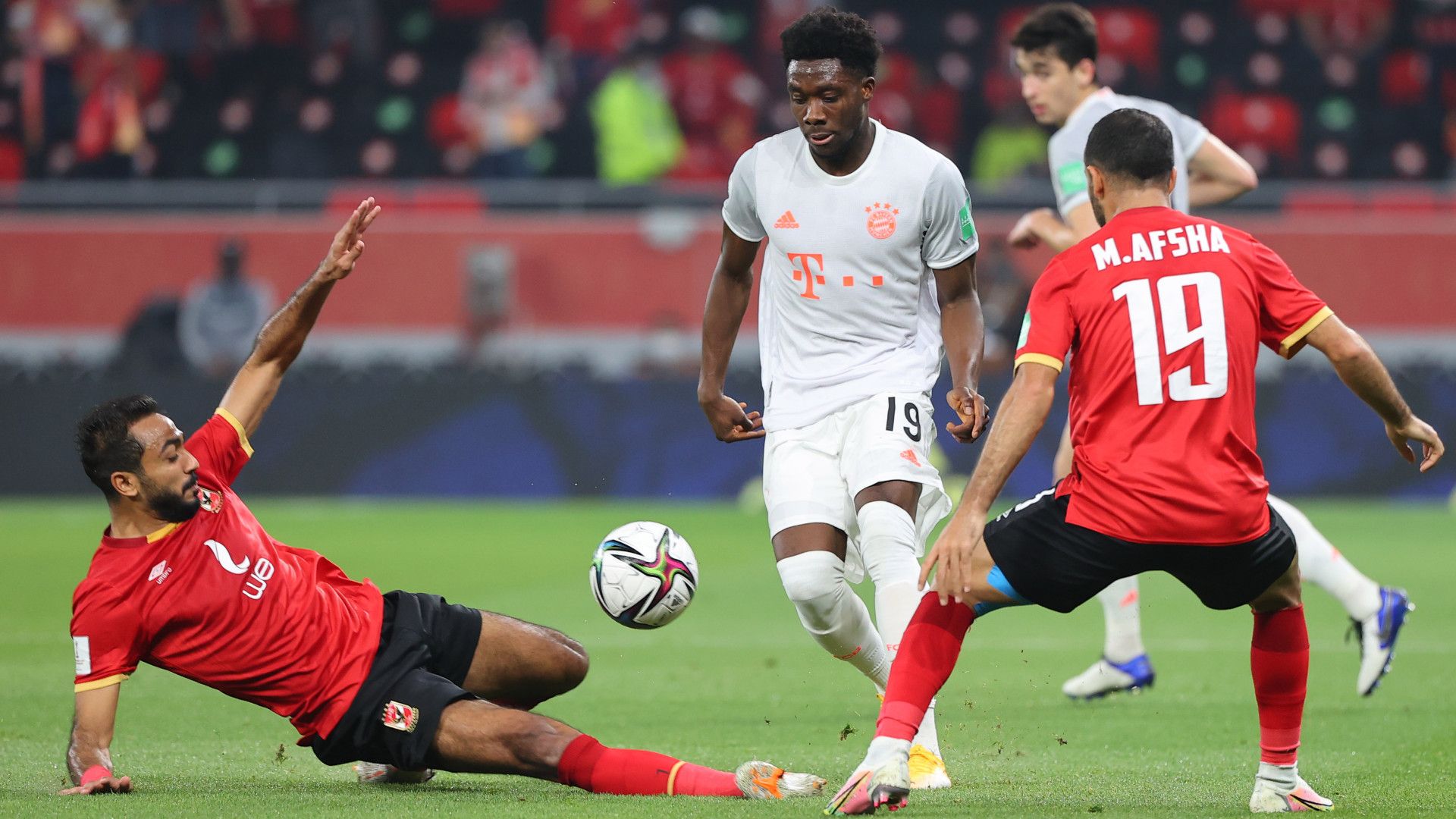 ALPHONSO DAVIES BAYERN MÜNCHEN