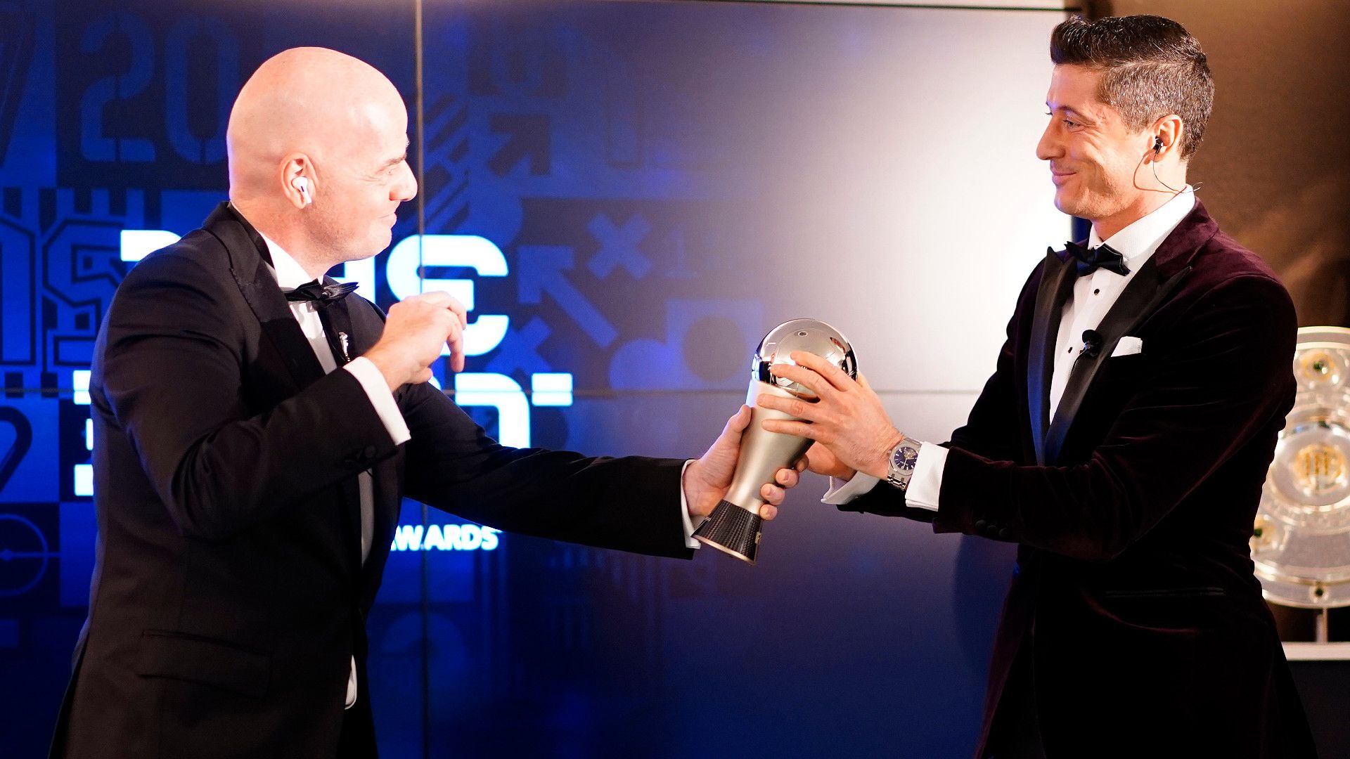 FIFA THE BEST 2020 ROBERT LEWANDOWSKI