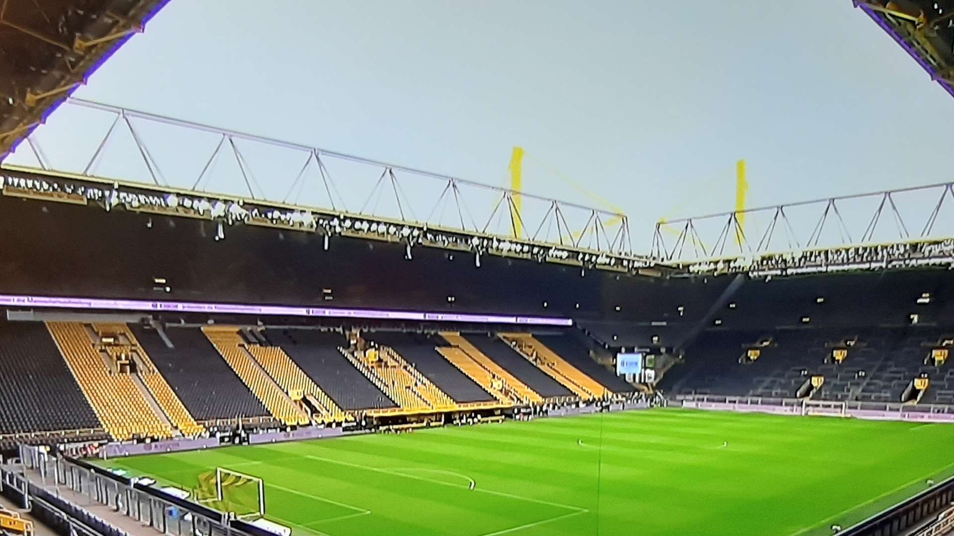 Signal Iduna Park, estadio del Dortmund, sin espectadores: Dortmund-Schalke, la vuelta del fútbol tras el coronavirus