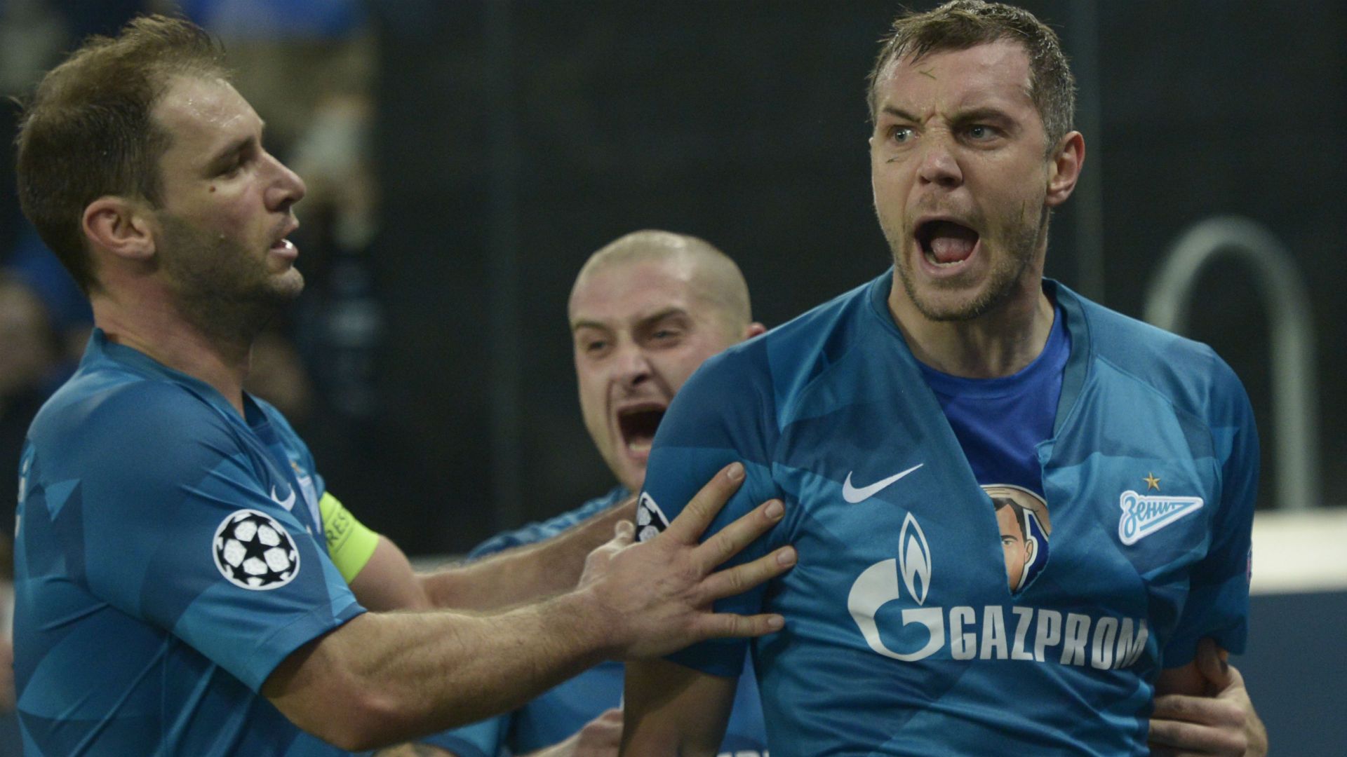 Artem Dzyuba Zenit Lyon UEFA Champions League 27112019