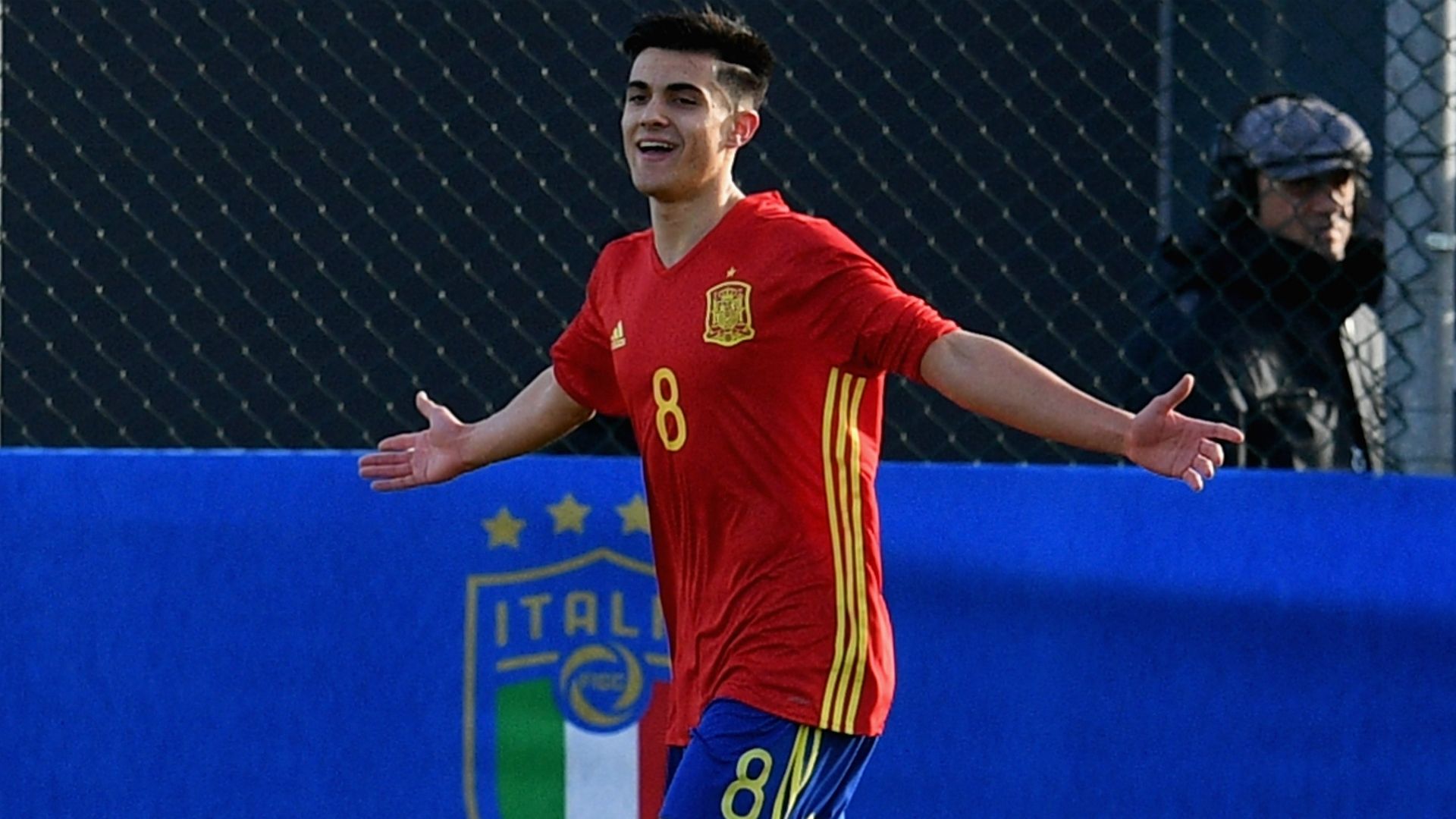 Arnau Puigmal Manchester United and Spain