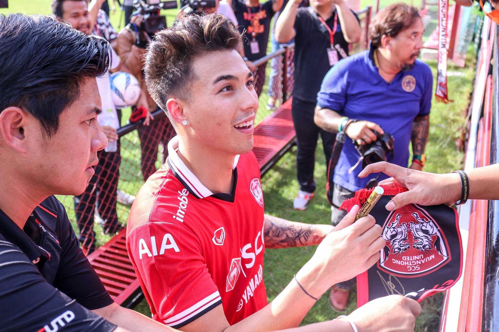 IN PICTURES : ชัปปุยส์ในอ้อมอกกิเลนผยอง