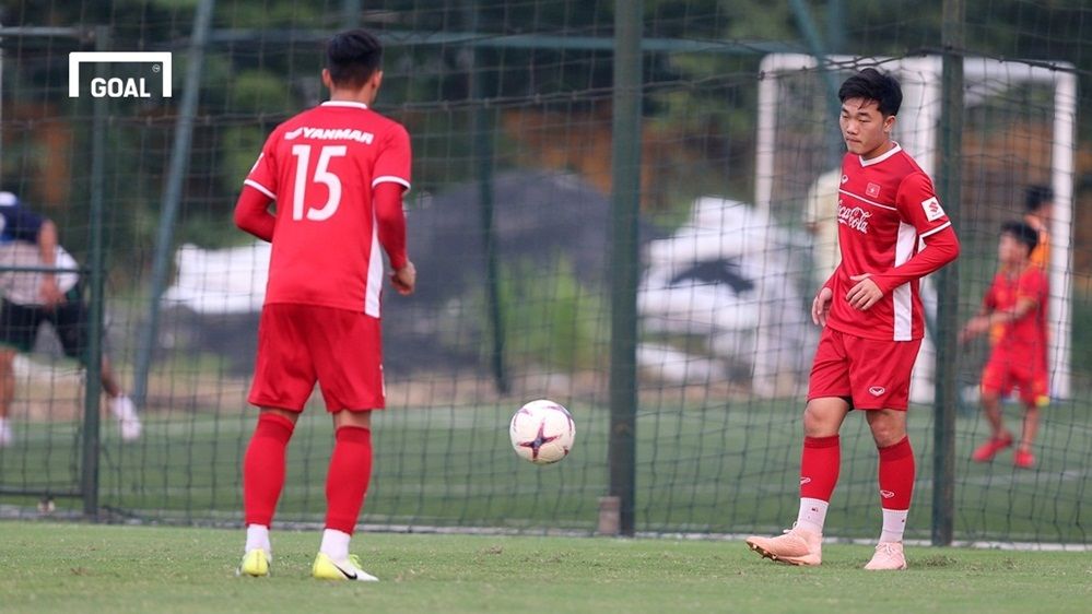 Tuyển Việt Nam tập luyện chuẩn bị AFF Cup 2018