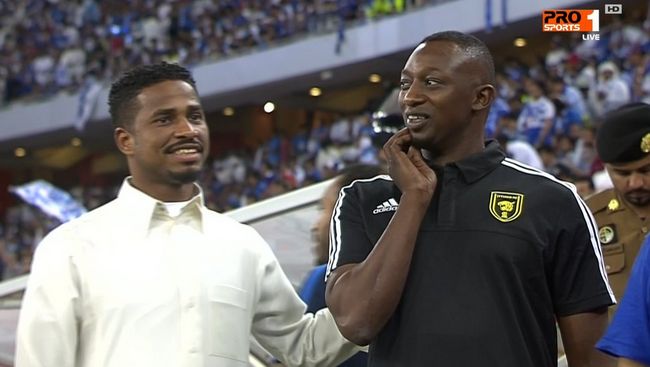 مهاجم الهلال ناصر الشمراني والاتحادي أسامة المولد