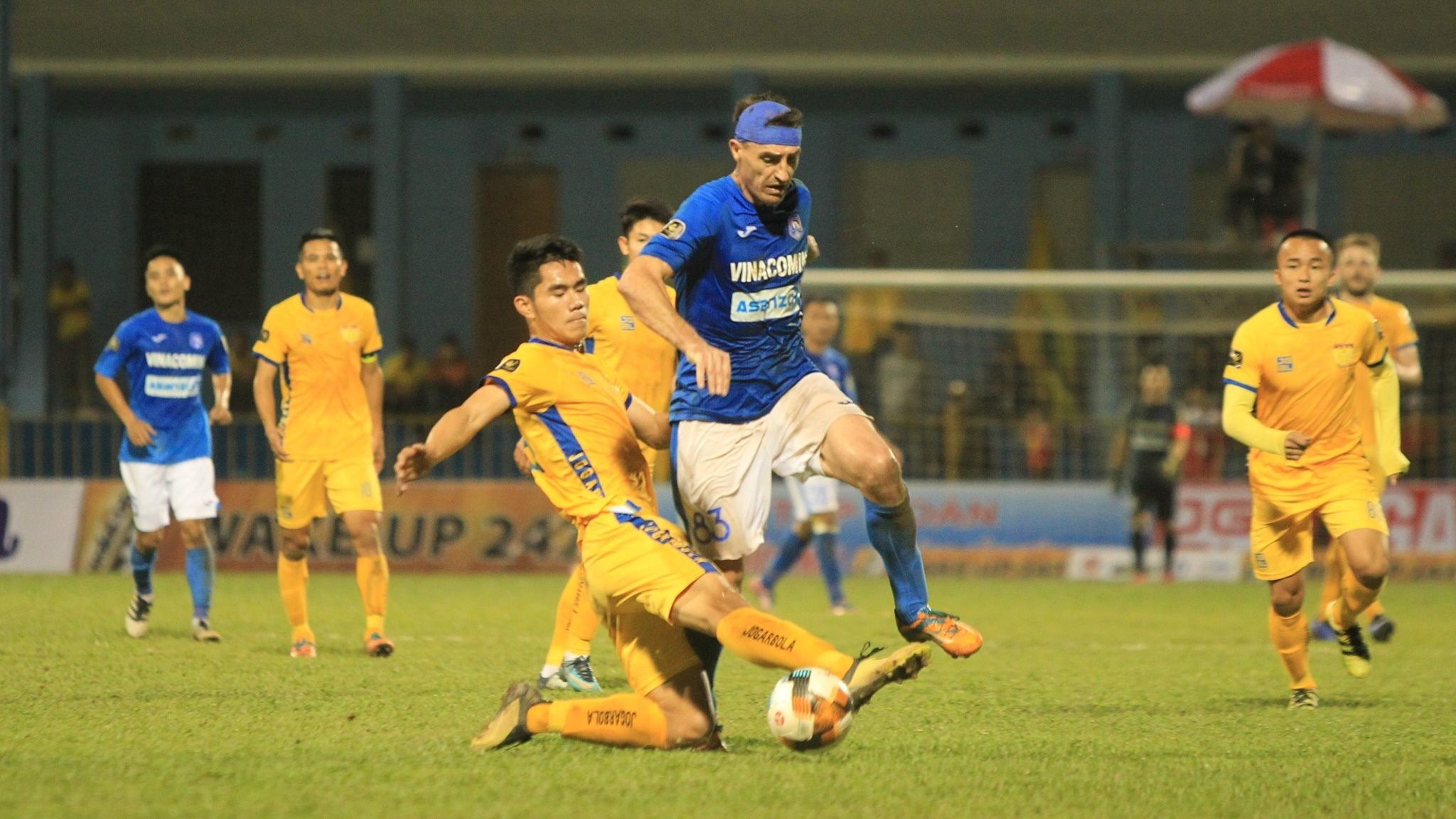 Rod Dyachenko vs Nguyen Huu Lam Than Quang Ninh Thanh Hoa V.League 2019