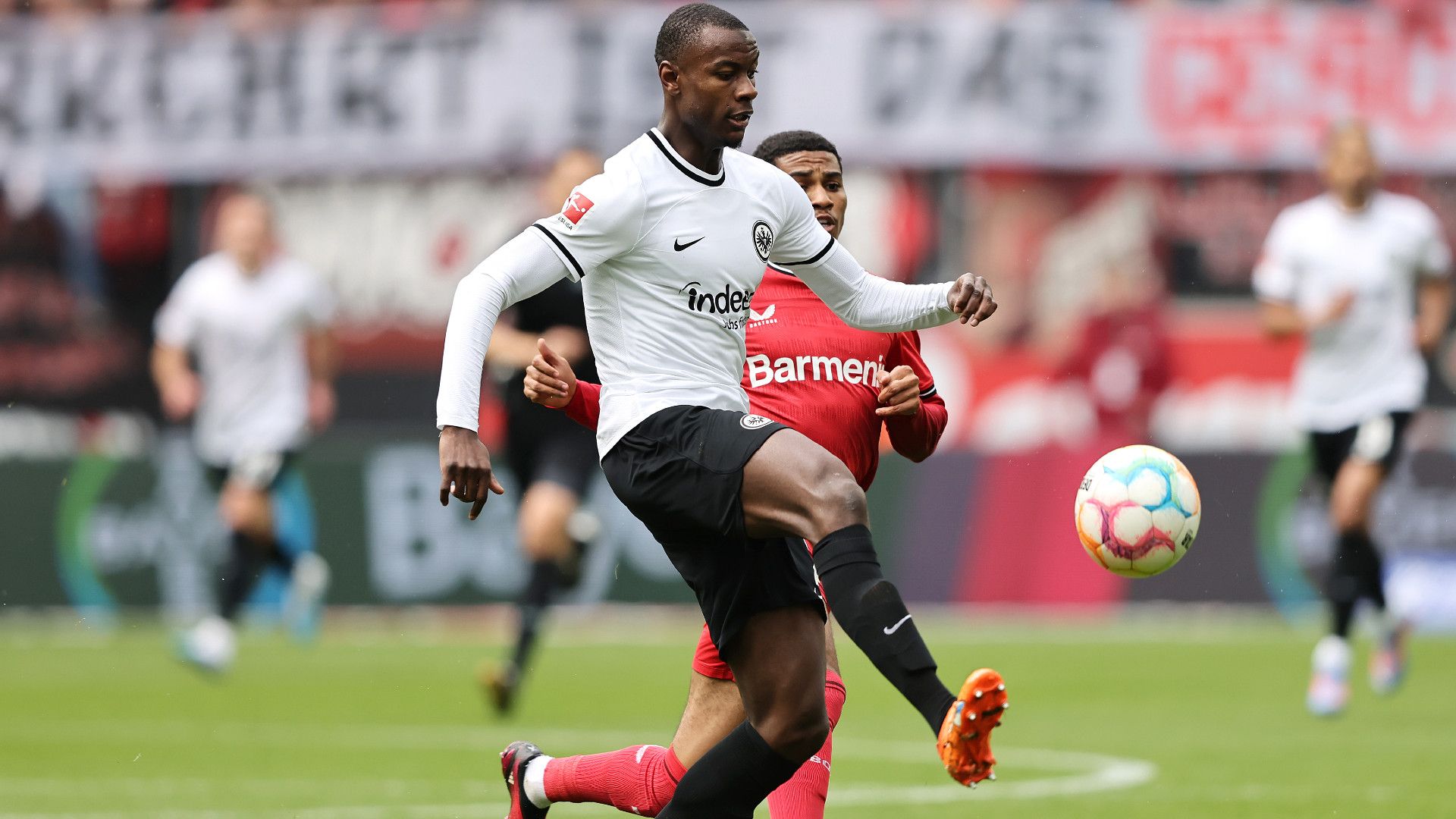 EVAN N'DICKA EINTRACHT FRANKFURT
