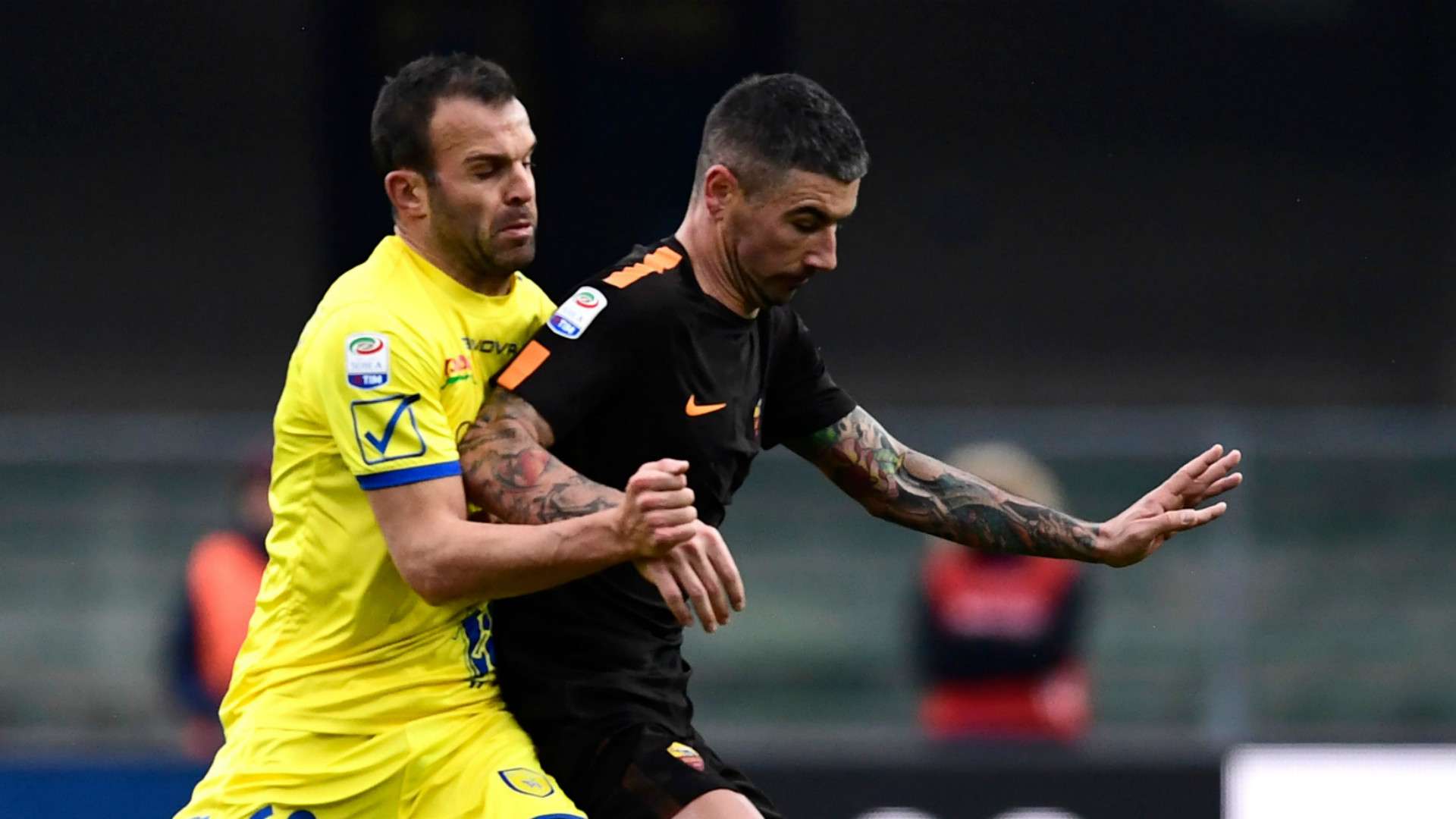Riccardo Meggiorini, Alexandar Kolarov, Chievo, Roma, Serie A, 10122017