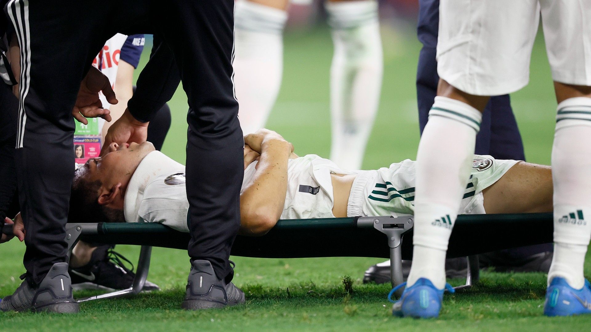 Lozano Mexico injury Gold Cup 2021