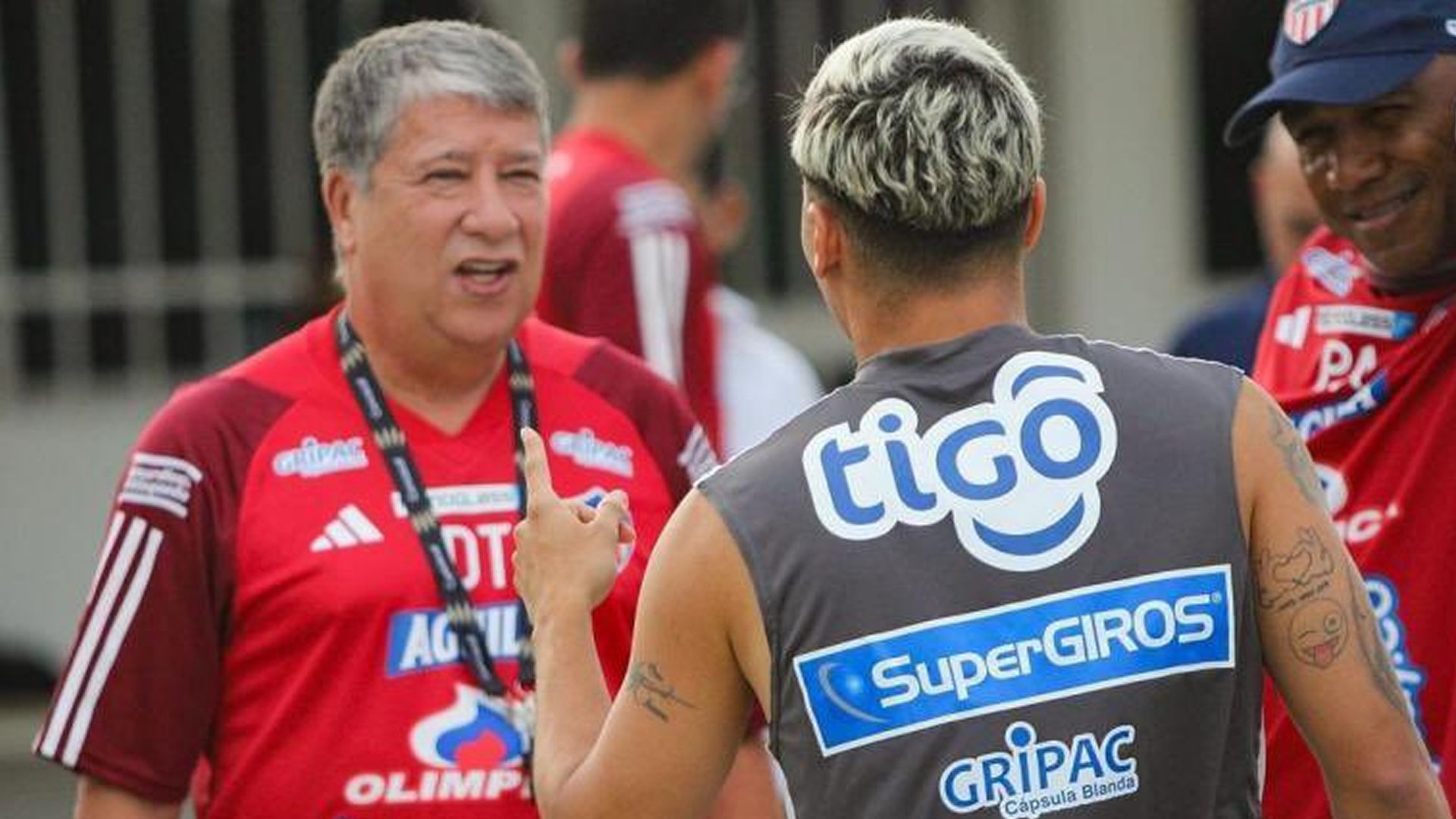 Bolillo Gómez Juanfer Quintero Junior 2023