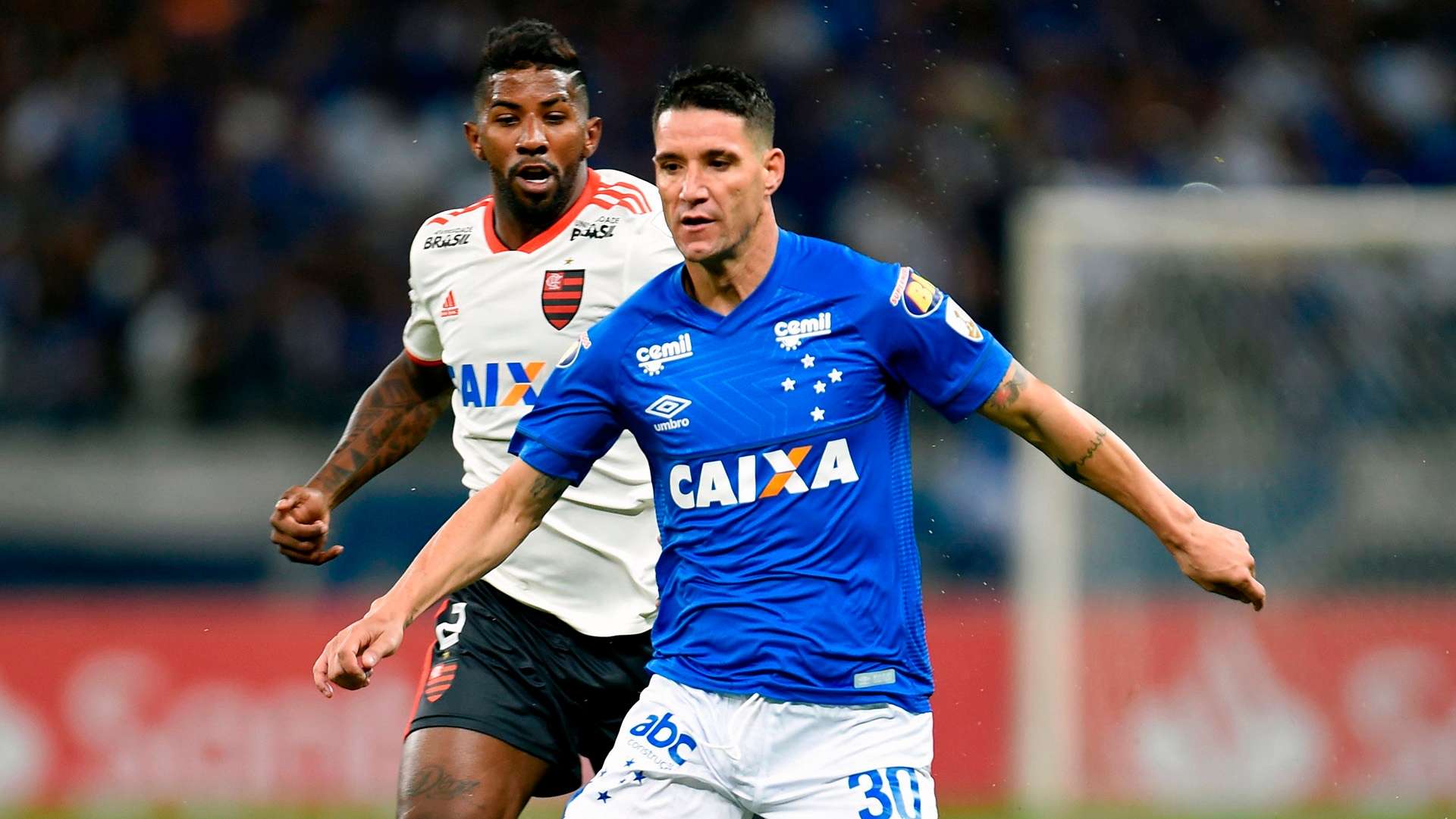 Thiago Neves Rodinei Cruzeiro Flamengo Copa Libertadores 29082018