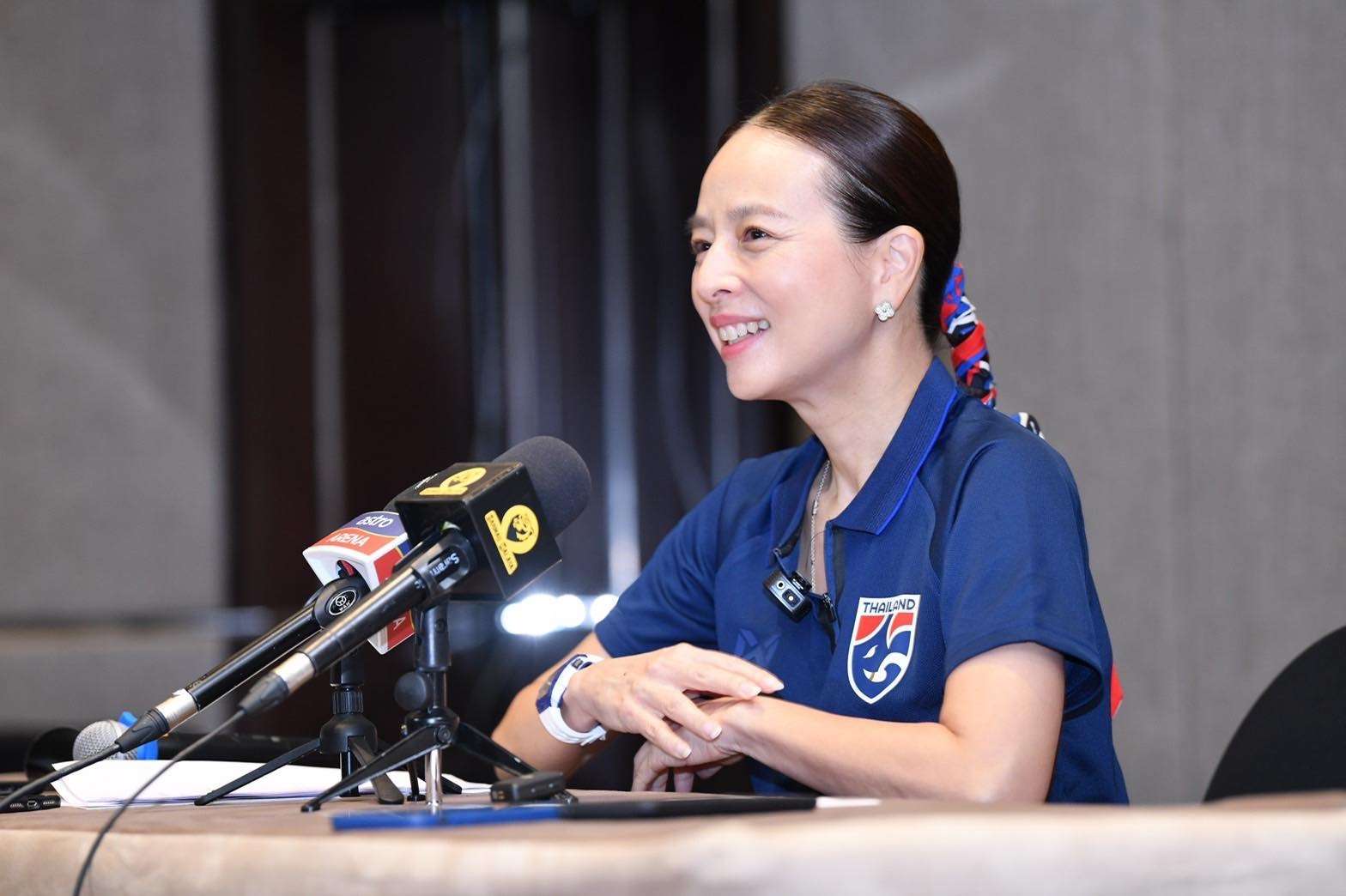 นวลพรรณ ล่ำซำ