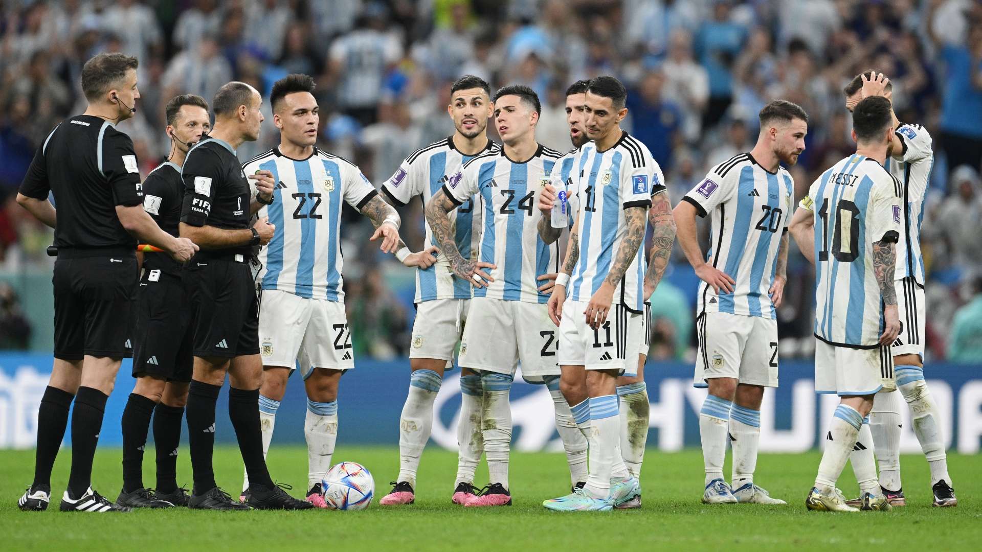 Argentina Antonio Lahoz World Cup 2022