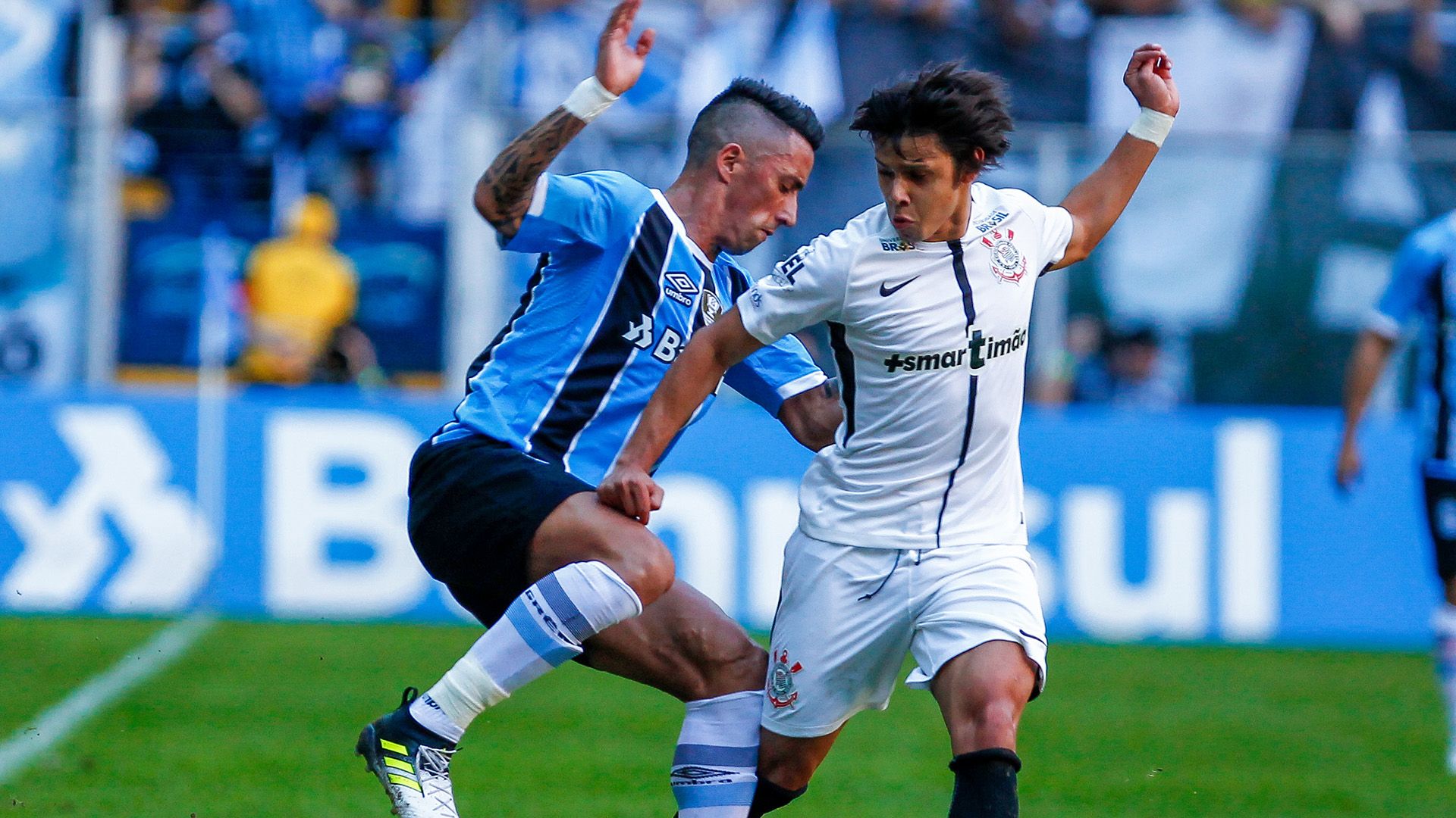 Lucas Barrios Angel Romero Gremio Corinthians Brasileirao Serie A 25062017