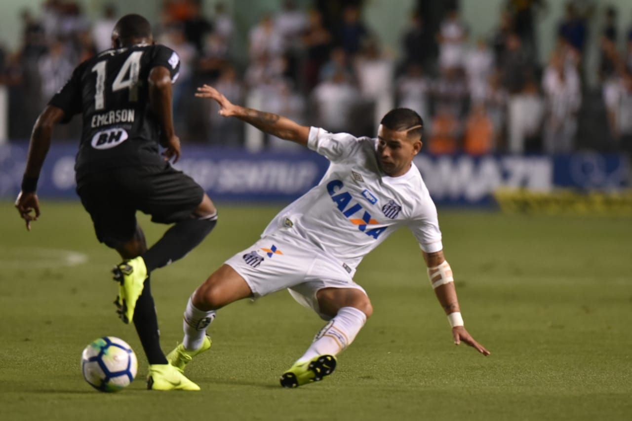 Derlis Gonzalez Emerson Santos x Atlético-MG 140519