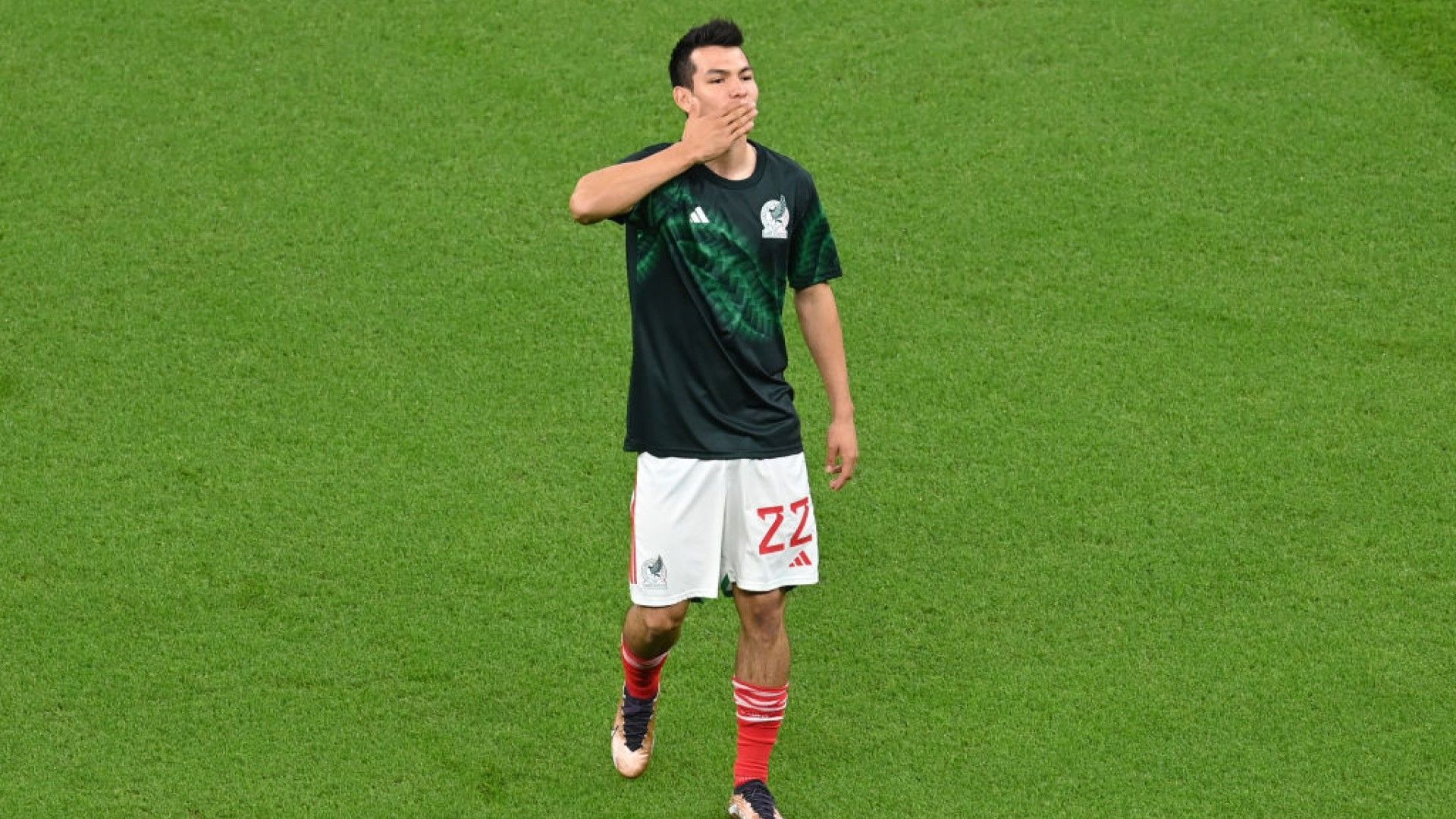 Chucky Lozano México calentamiento Qatar 2022