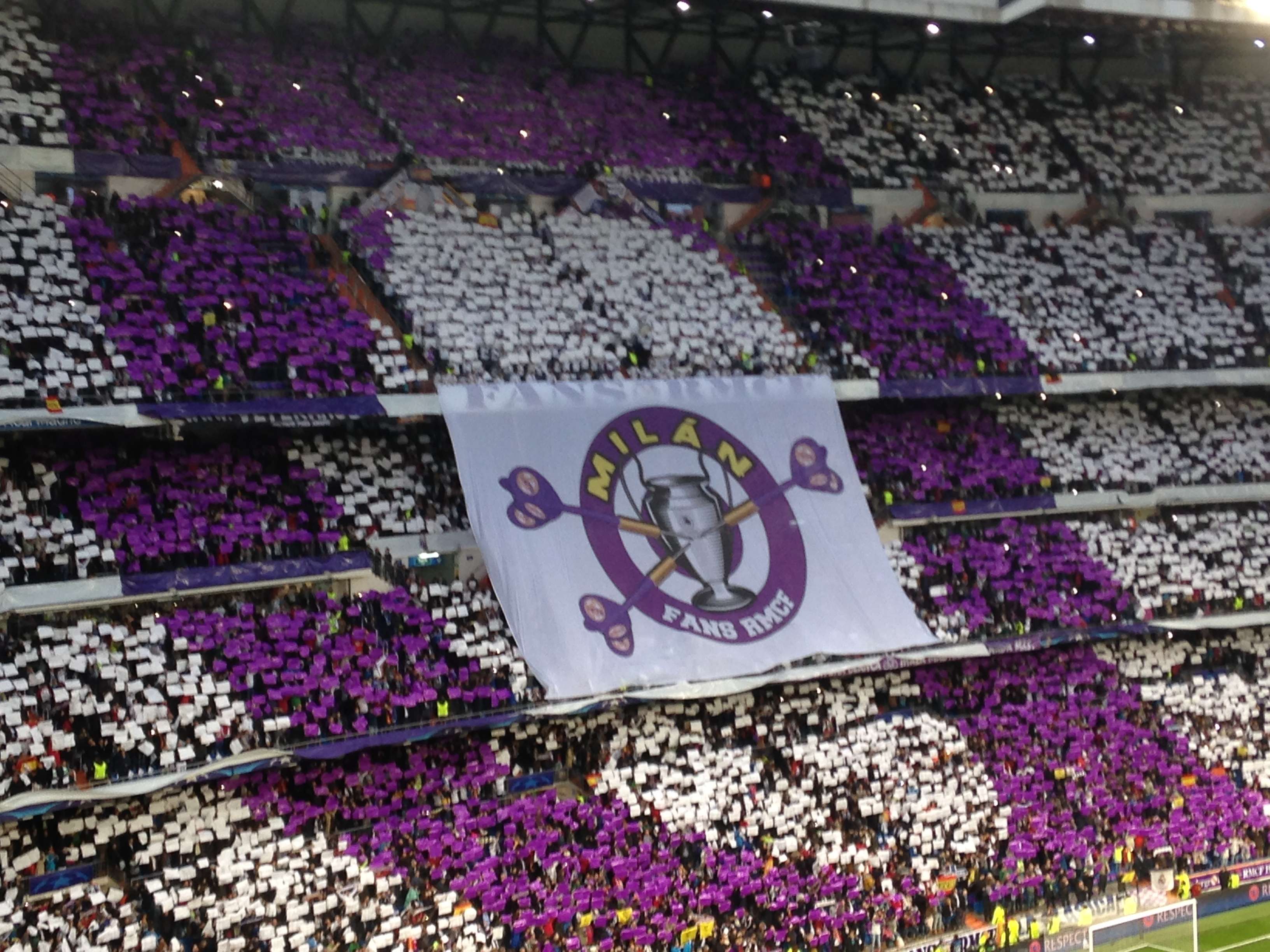 Real Madrid fans Real Madrid Wolfsburg 12042016