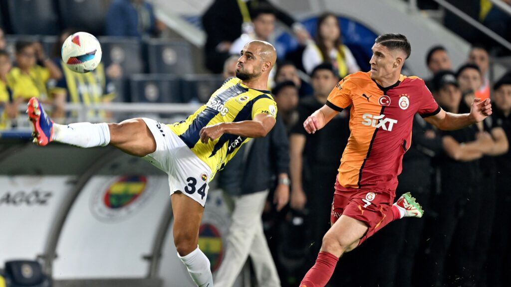 Roland Sallai Fenerbahce v Galatasaray
