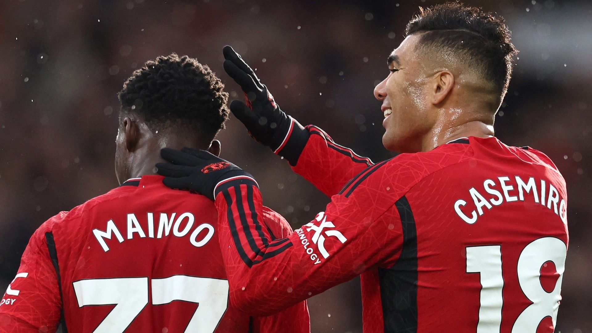 Kobbie Mainoo Casemiro Manchester United 2023-224