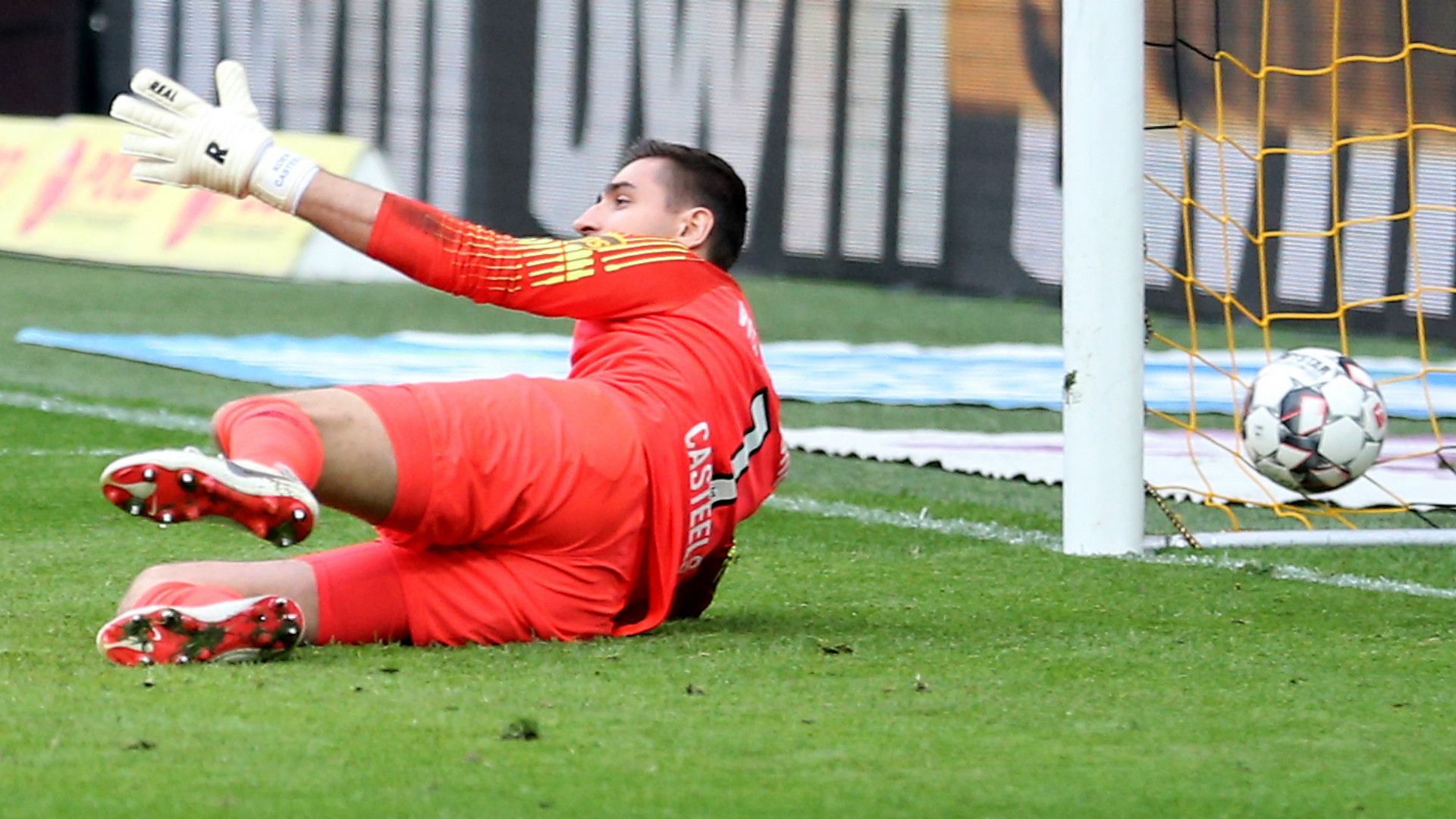 KOEN CASTEELS WOLFSBURG