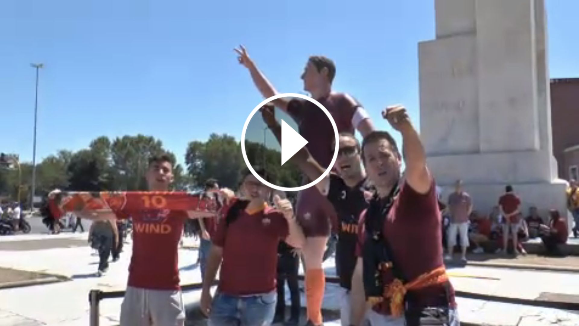 GFX Video Roma fans Totti